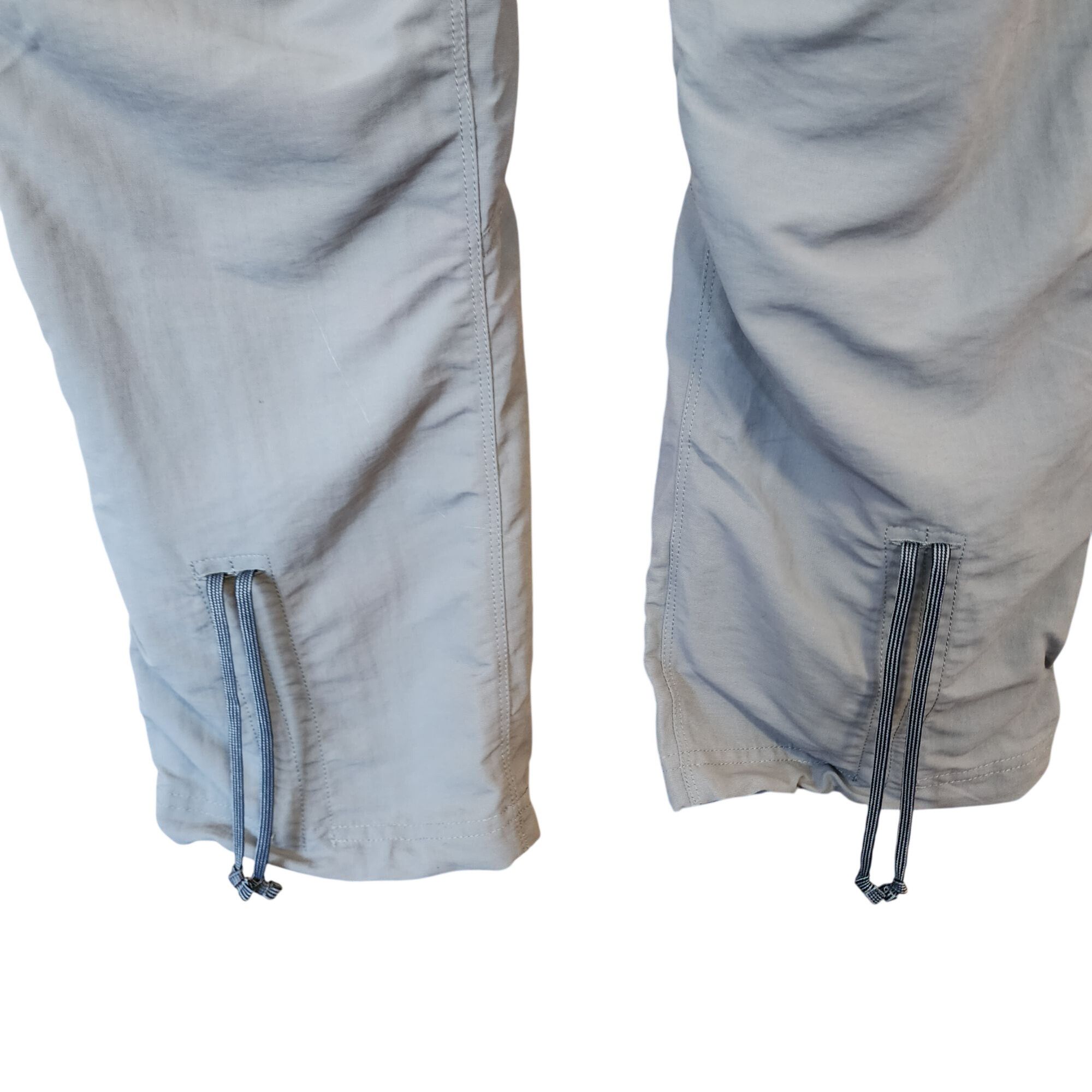 Other The North Face Women Sz 6 Gray Crop Hiking Outdoor Logo Pant Size 28" / US 6 / IT 42 - 3 Thumbnail