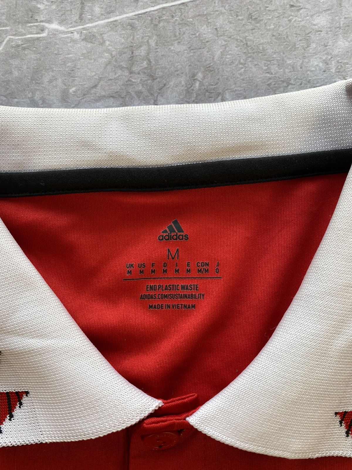 Adidas × Vintage Adidas Manchester United #11 Martial 2022 UEFA Soccer Jersey Size US M / EU 48-50 / 2 - 14 Thumbnail