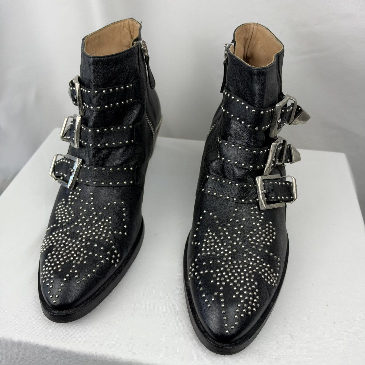 Chloe Chloé Susanna Studded Leather Ankle Boots Size US 8 / IT 38 - 3 Thumbnail