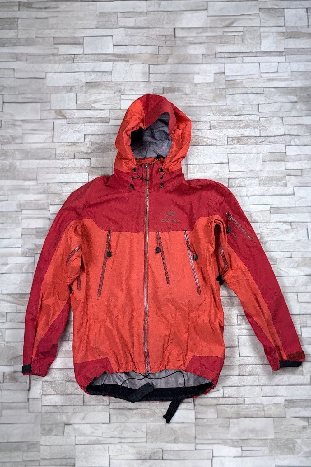 Orange Arc'teryx Gore-Tex XCR jacket archive 00s Pinterest