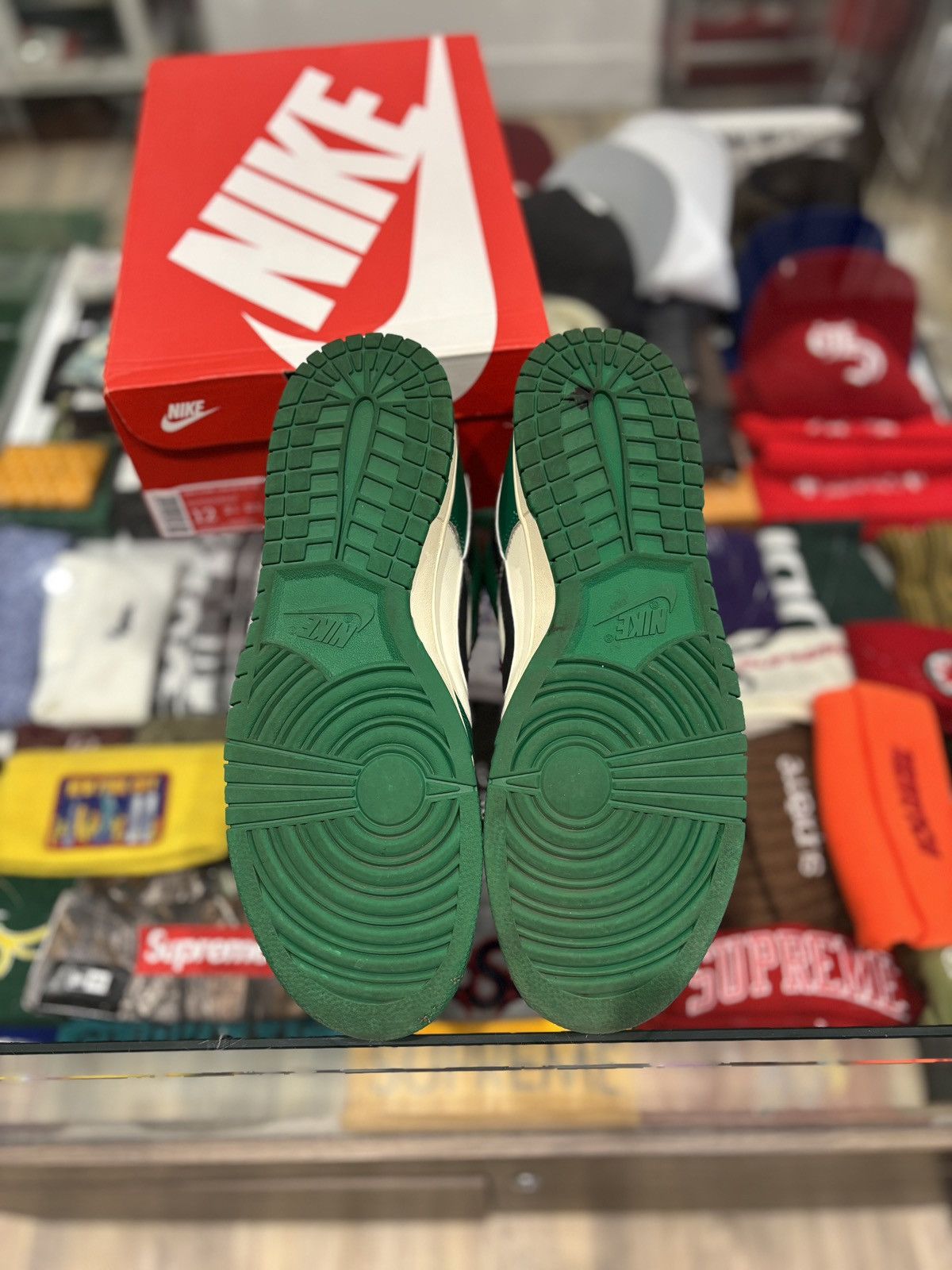 Nike Nike Dunk Low SE Lottery Pack Malachite Green Size US 12 / EU 45 - 6 Thumbnail