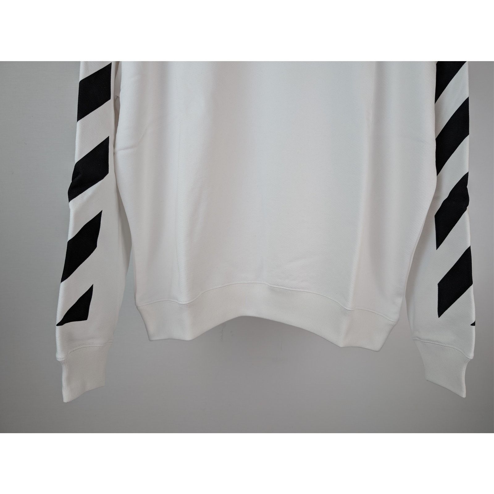 Off-White o1rshd1 Diag Skate Crewneck Sweatshirt in White / Black Size US S / EU 44-46 / 1 - 4 Thumbnail