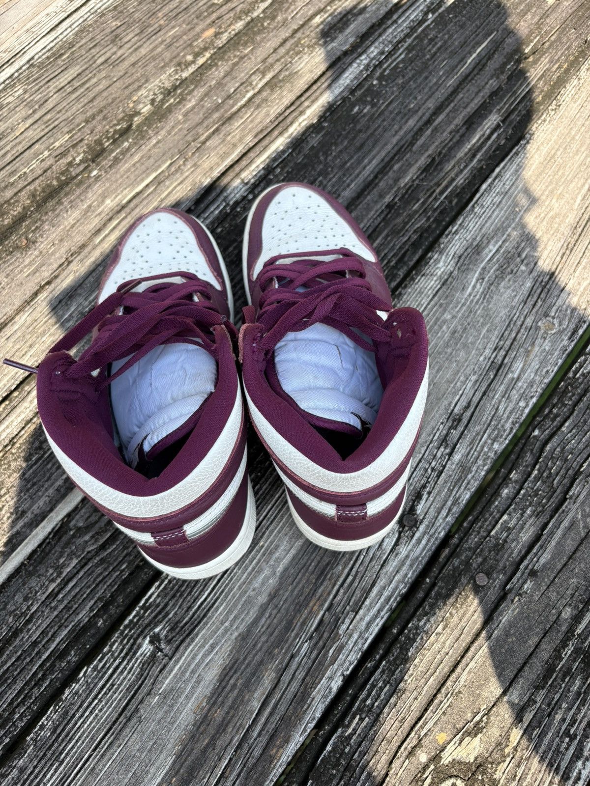 Jordan Brand Jordan 1 Bordeaux Size US 8.5 / EU 41-42 - 4 Thumbnail
