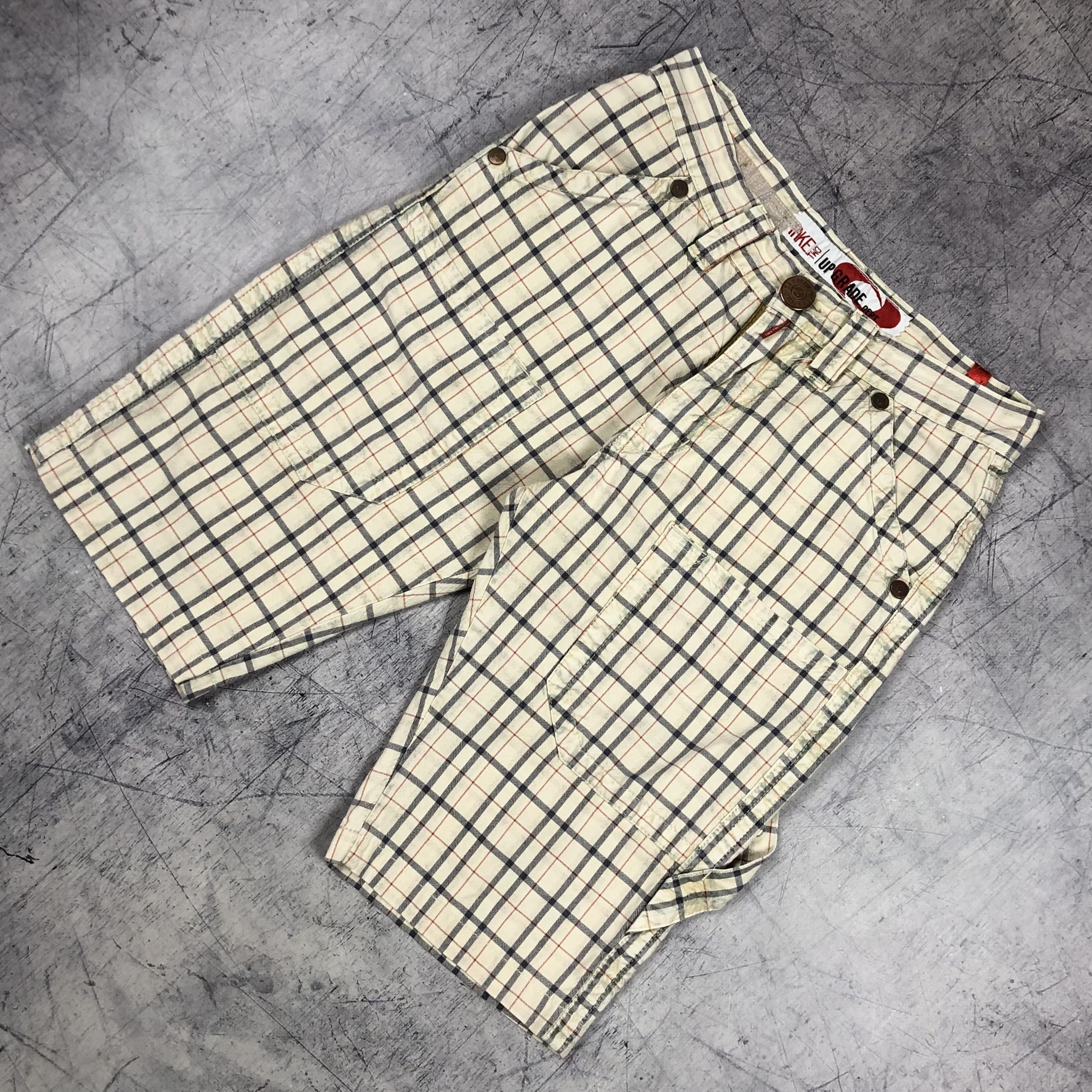 Vintage Y2K Take Two Up Grade Shorts Burberry like Size US 29 - 2 Thumbnail