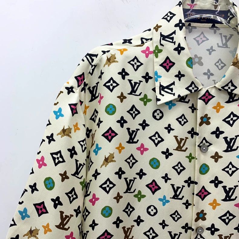 Louis Vuitton Louis Vuitton 24 short sleeve shirts with beige logo and f Size US M / EU 48-50 / 2 - 3 Thumbnail