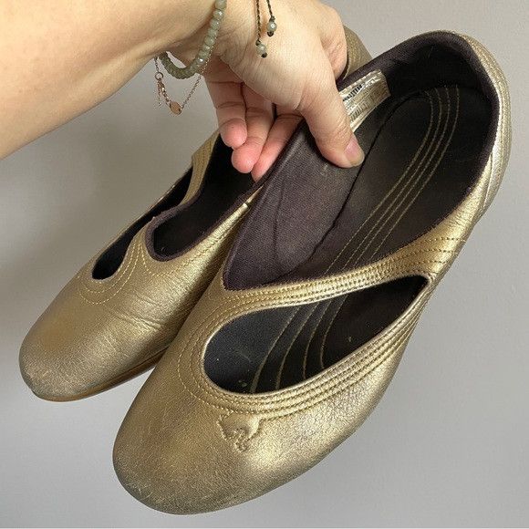 Puma Vintage Y2K Puma Bronzy Gold Ballet Sneaker Flats - 7US Size US 7 / IT 37 - 4 Thumbnail