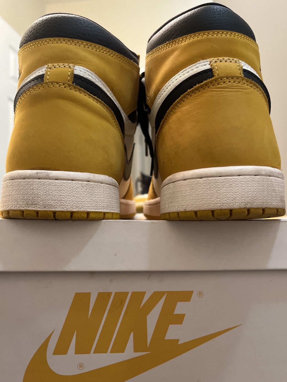 Jordan Brand Jordan Retro OG 1s Size US 10 / EU 43 - 7 Thumbnail