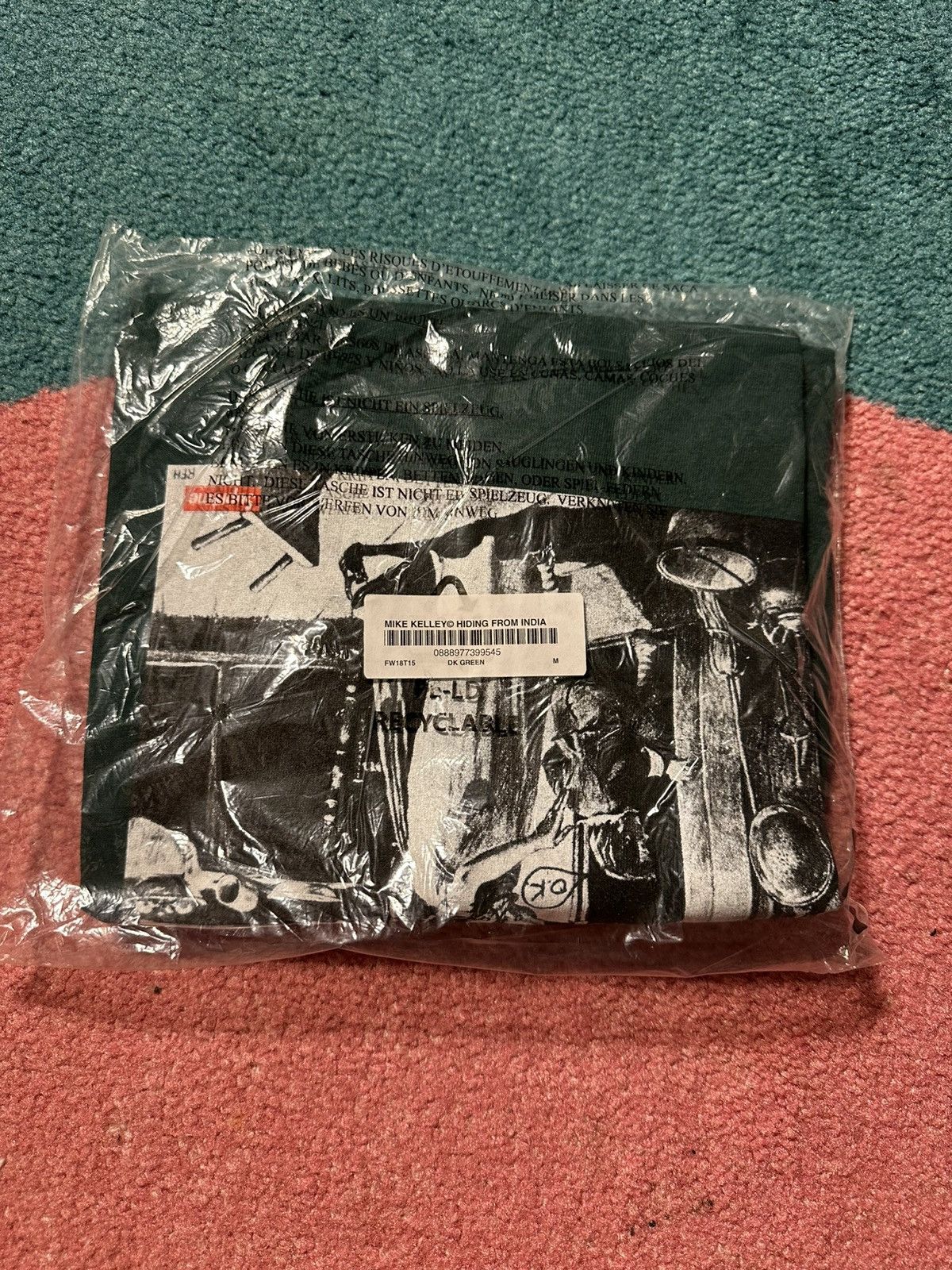 Supreme Supreme Mike Kelley Hiding from Indians Tee Dark Green Size US M / EU 48-50 / 2 - 2 Thumbnail