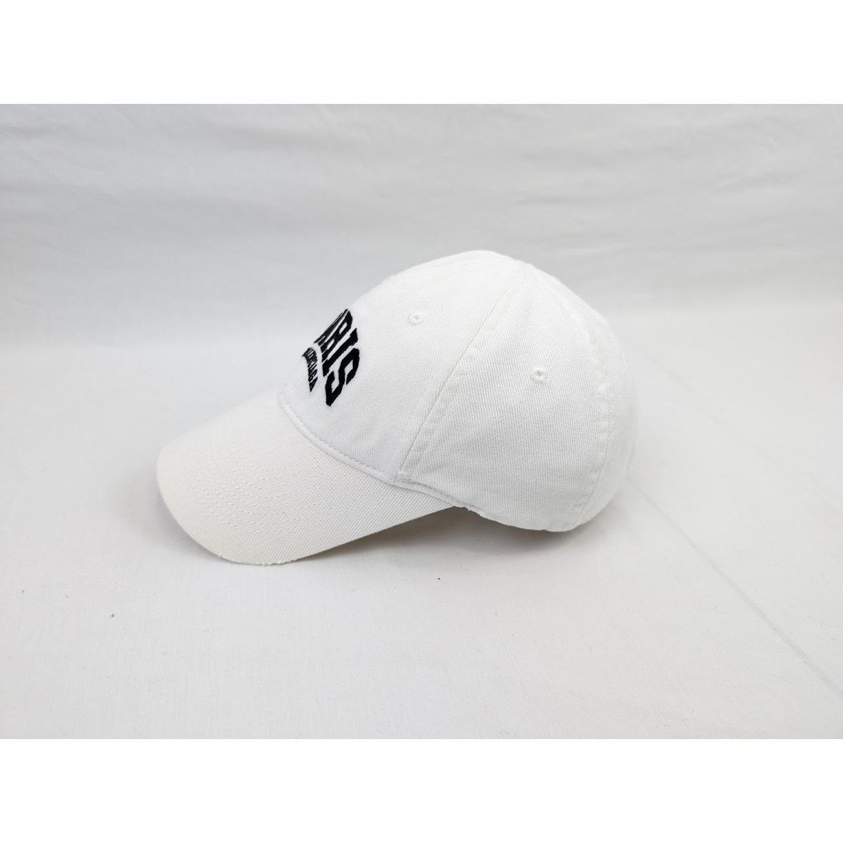 Balenciaga o1rshd1 Q:2 / Size: S / Hat / Cap in White Size ONE SIZE - 7 Thumbnail