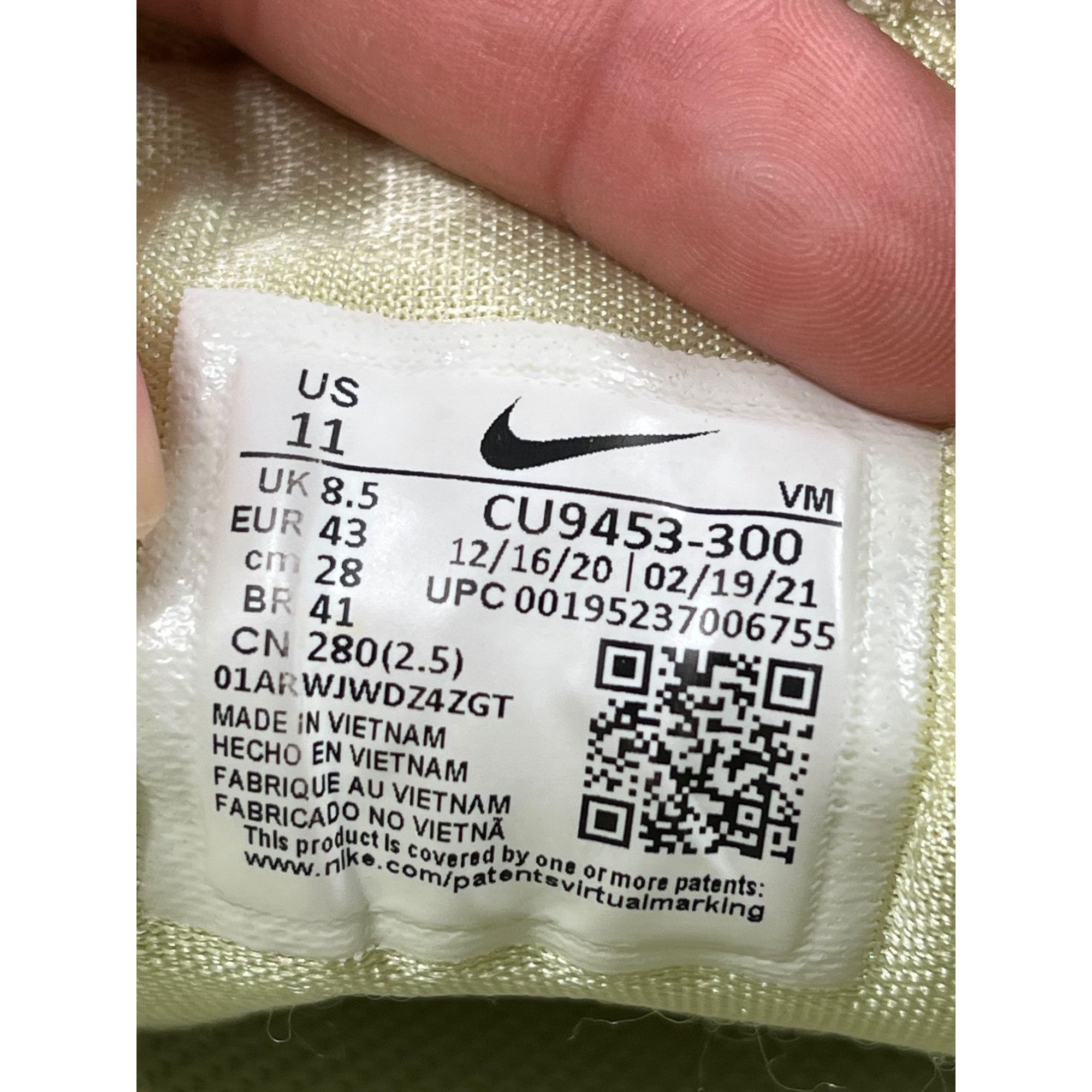 Nike Nike Womens Lime Ice green Air Max Infinity 2 Size 11 SKU 73 Size US 11 / IT 41 - 9 Thumbnail
