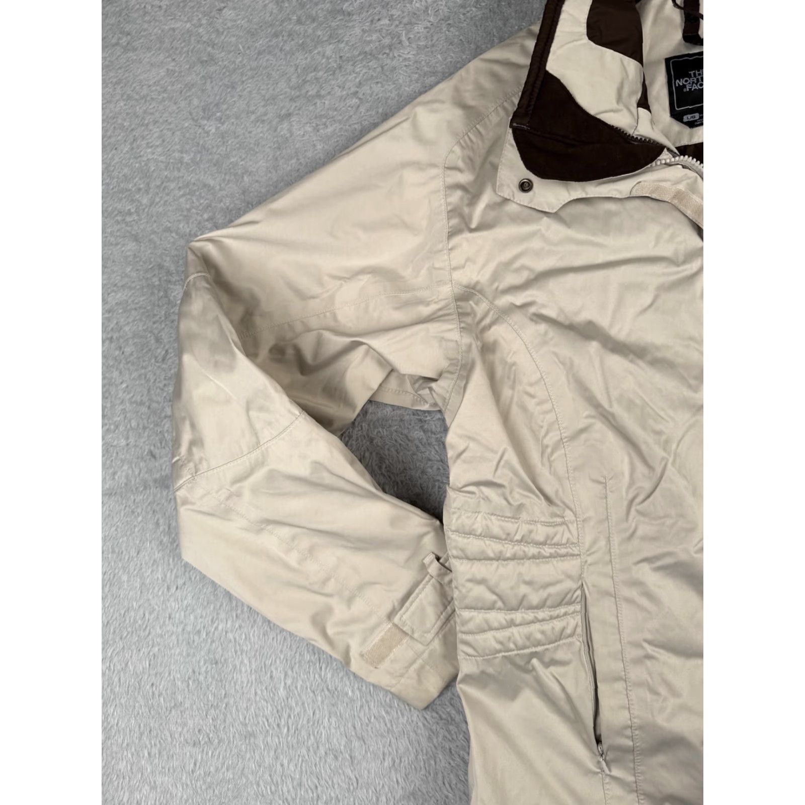 The North Face The North Face Jacket Womens L Beige Full Zip Hyvent Nylon Shell Windbreaker Regular Size Type: Jacket Ladies, Womens Size L / US 10 / IT 46 - 6 Thumbnail