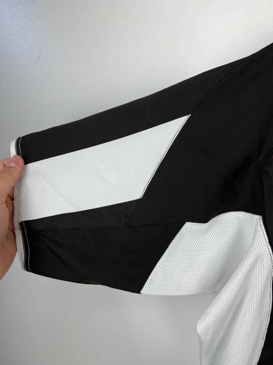 Nike Juventus Nike Jersey 2005 2004 t-shirts size M Size US M / EU 48-50 / 2 - 11 Thumbnail