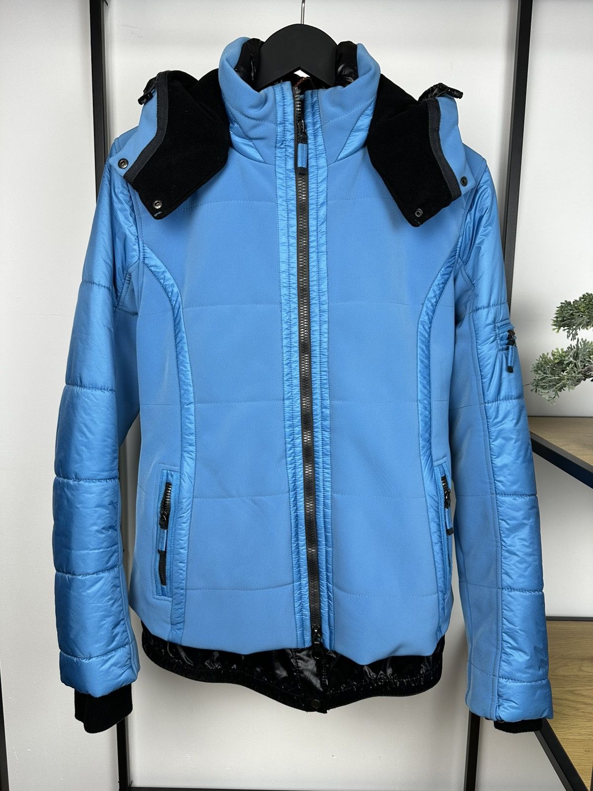 Frauenschuh Frauenschuh Women’s Ski Snowboarding Jacket 3 Size Blue Hood Size S / US 4 / IT 40 - 12 Thumbnail