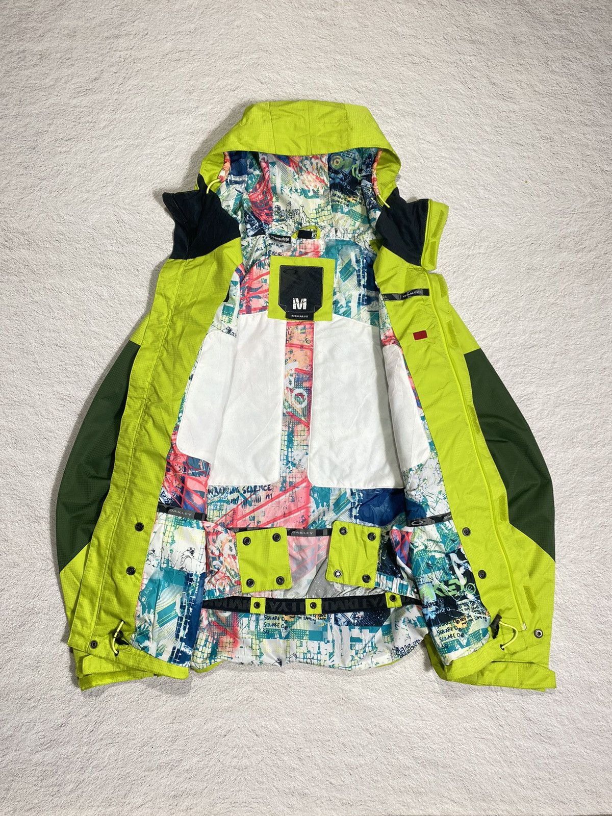 Oakley rare oakley thinsulate green ski snowboard jacket Size US L / EU 52-54 / 3 - 3 Thumbnail