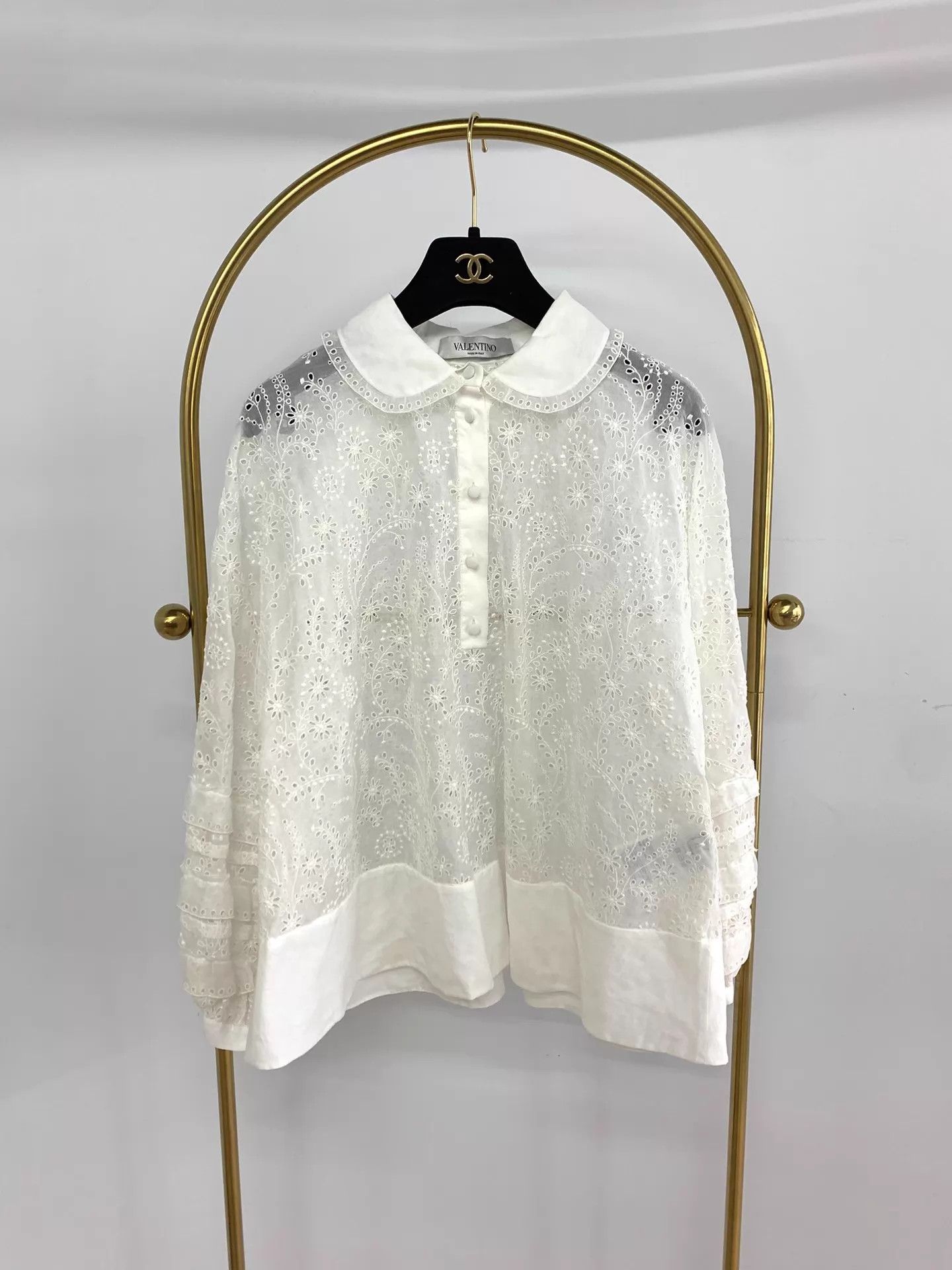 Valentino Valentino White Cutout Shirt 42 Size M / US 6-8 / IT 42-44 - 1 Thumbnail