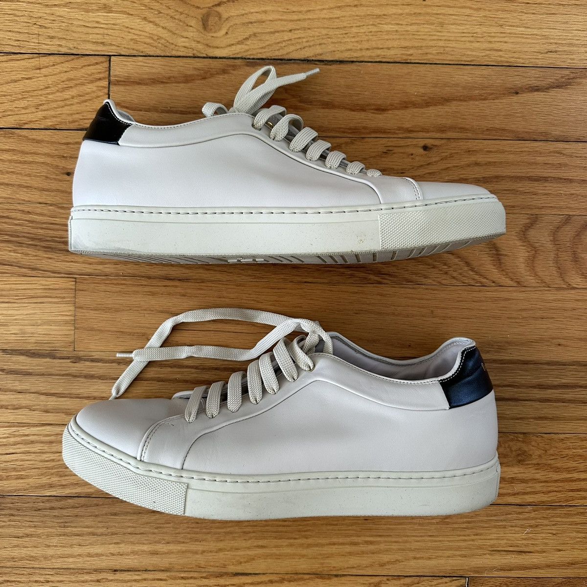 Paul Smith White and Black Paul Smith Sneakers Size US 10 / EU 43 - 1 Thumbnail