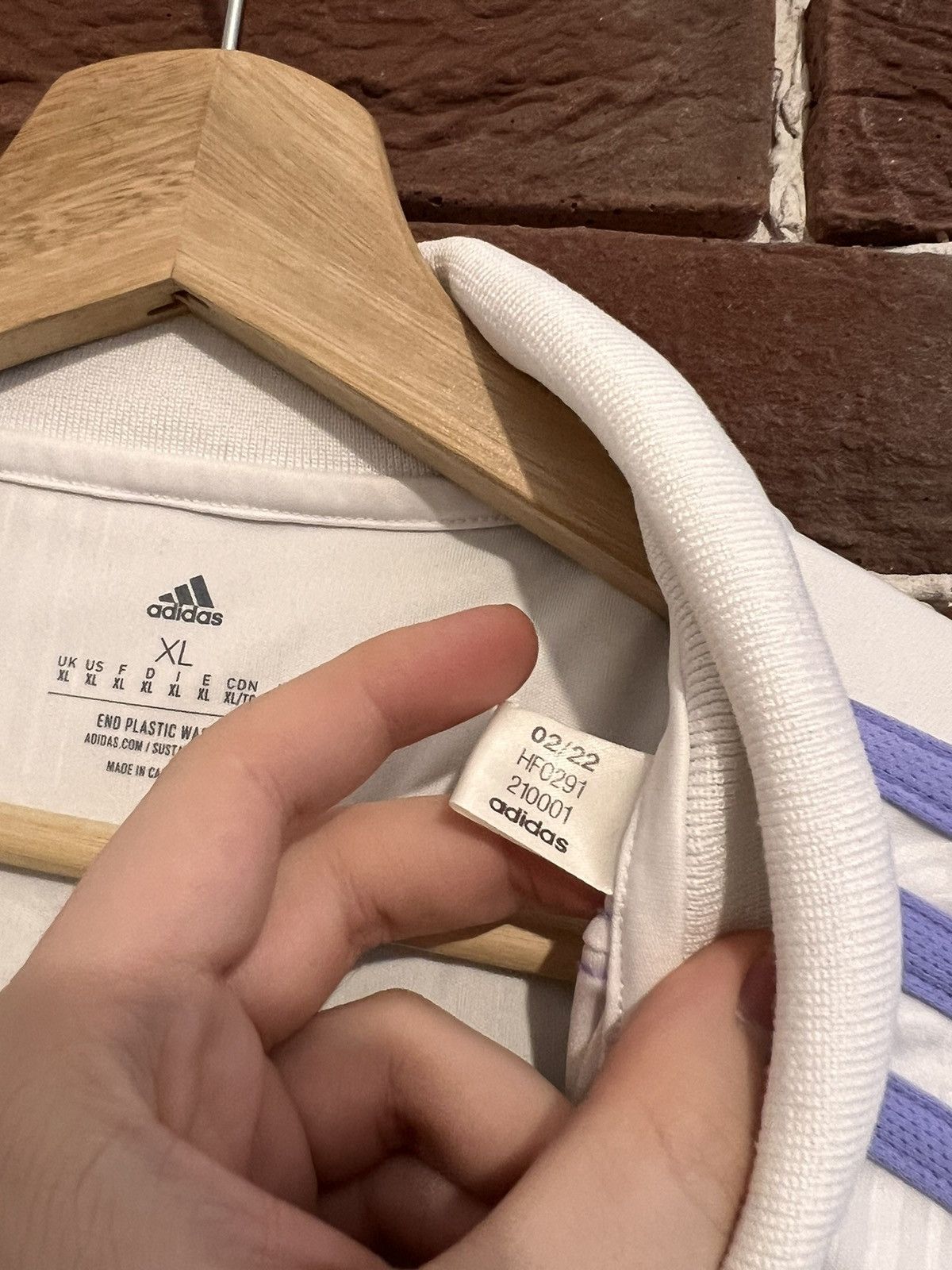 Other Adidas Real Madrid Rudiger Football Jersey XL Hype Soccer Size US XL / EU 56 / 4 - 7 Thumbnail