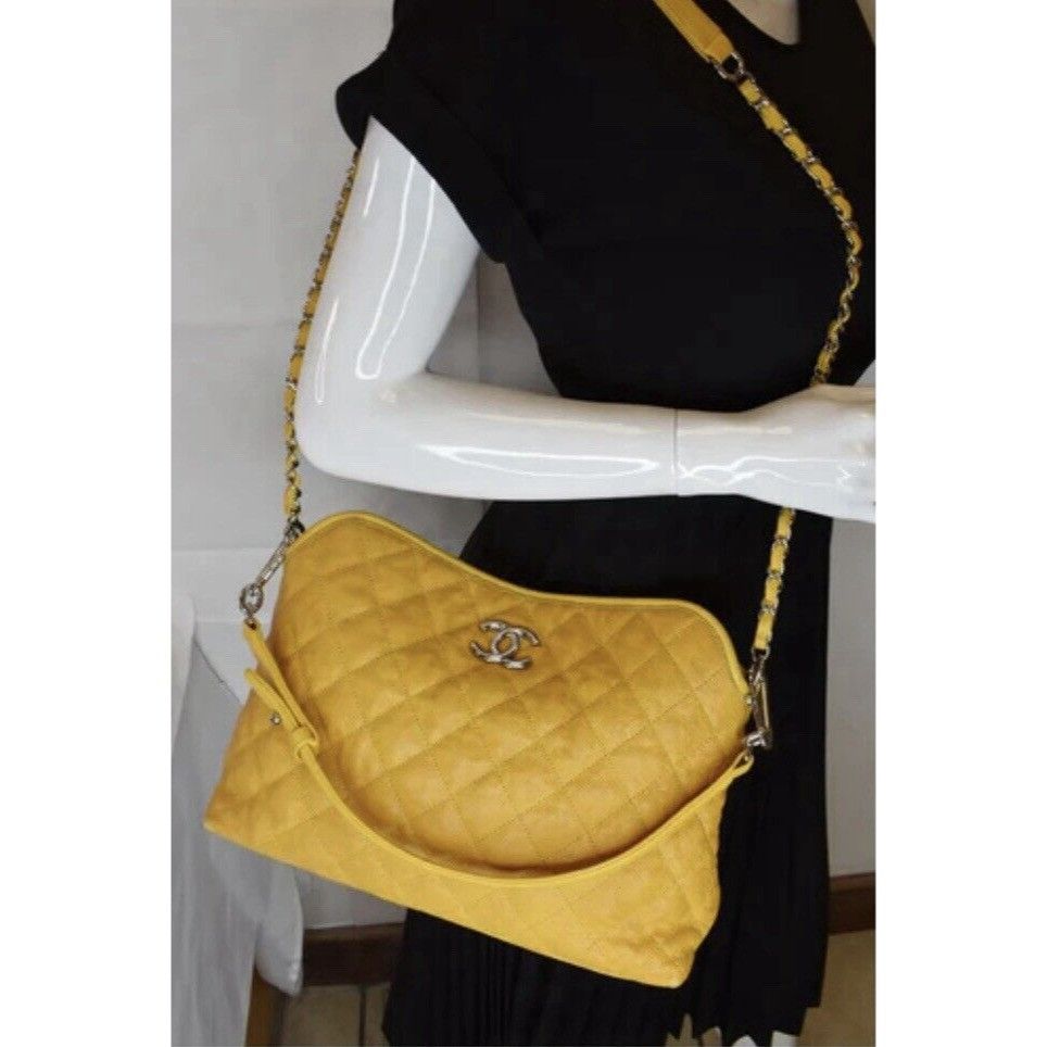 Chanel Chanel French Riviera Quilted CaviarLeather Hobo Bag Yellow Size ONE SIZE - 2 Thumbnail
