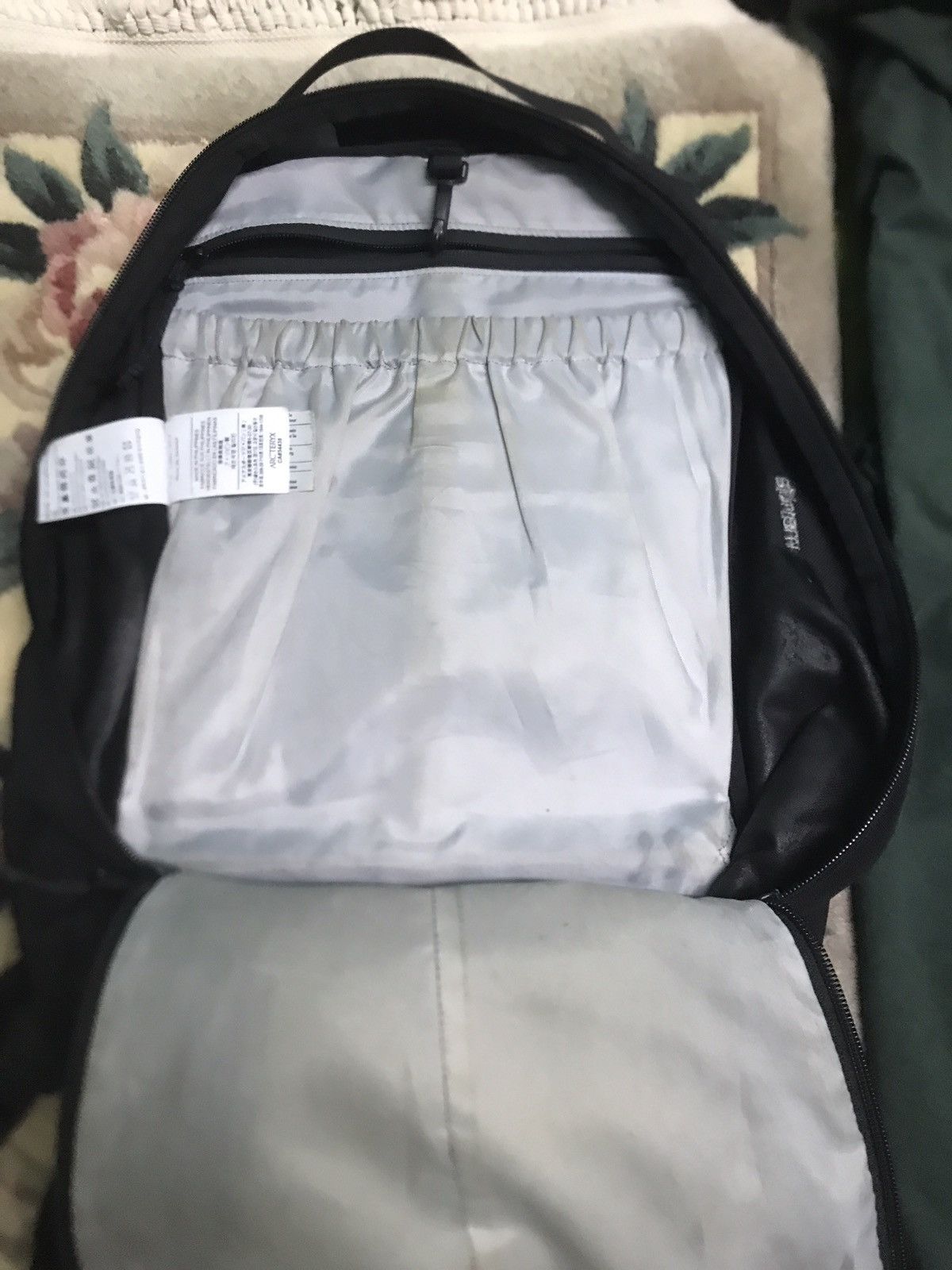 Arc'teryx Arc’teryx Bagpack mantis 26L Daypacks Laptop Size 26 - 6 Thumbnail