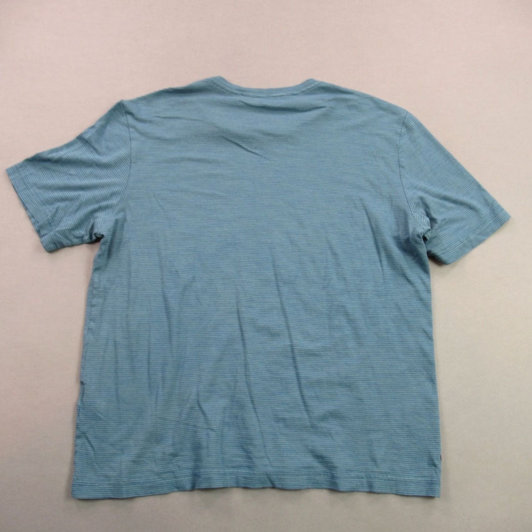TravisMathew Travis Mathew Shirt Mens Medium Short Sleeve V Neck Stretch Lightweight Size US M / EU 48-50 / 2 - 5 Thumbnail