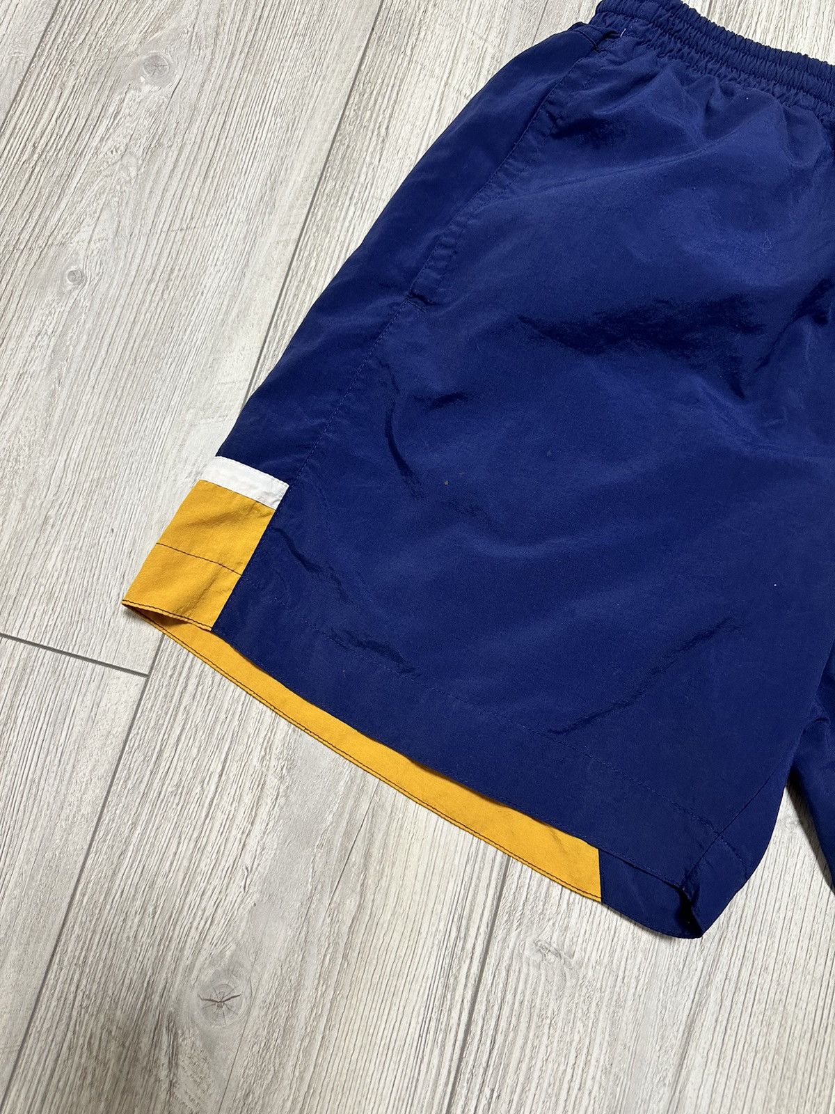 Vintage Vintage Y2K Nike Nylon Shorts Drill Size US 34 / EU 50 - 3 Thumbnail