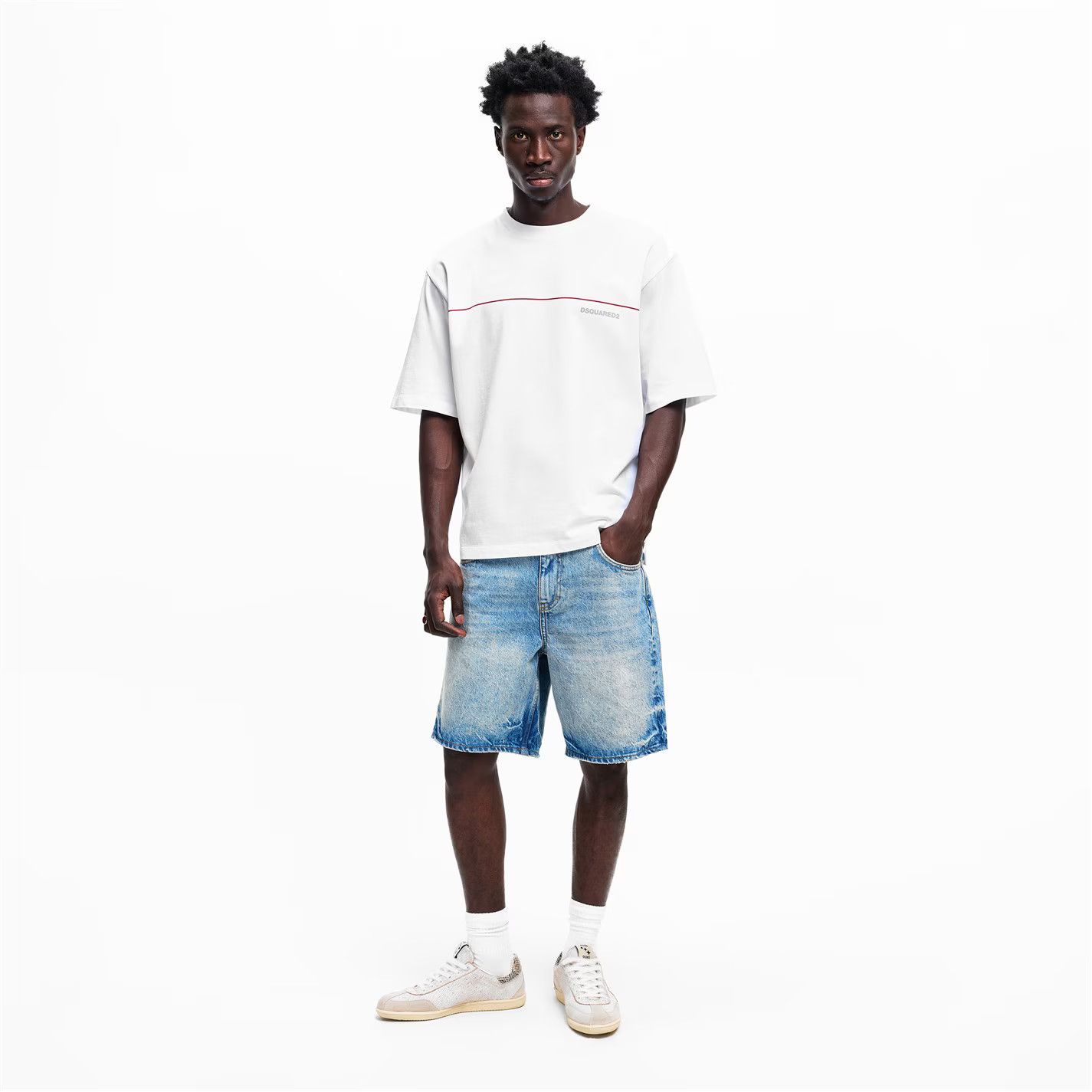 Dsquared2 o1g2r1mq0426 Line Oversized T-Shirt in White Size US XL / EU 56 / 4 - 6 Thumbnail