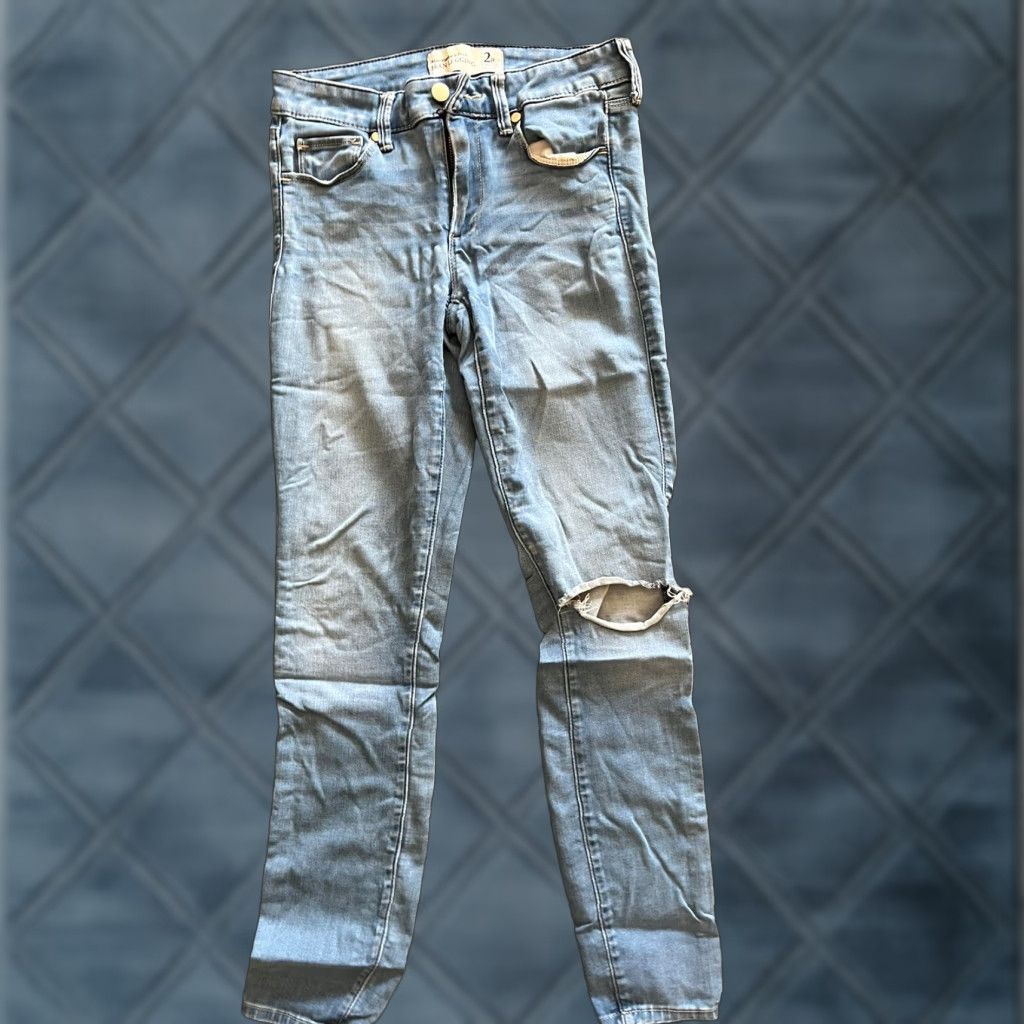 Abercrombie & Fitch Abercrombie & Fitch Jegging Jeans 2R Womens Low Rise Blue Stretch 26x29 Distressed Denim Cotton Spandex Embroidered Logo Size 26" / US 2 / IT 38 - 1 Thumbnail