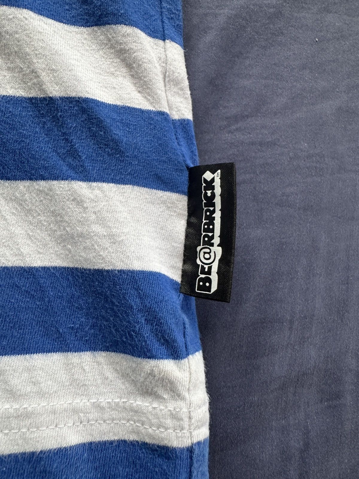 Medicom Toy Medicom Bearbrick × Uniqlo 2013 Blue Stripe T-shirt Size US M / EU 48-50 / 2 - 4 Thumbnail