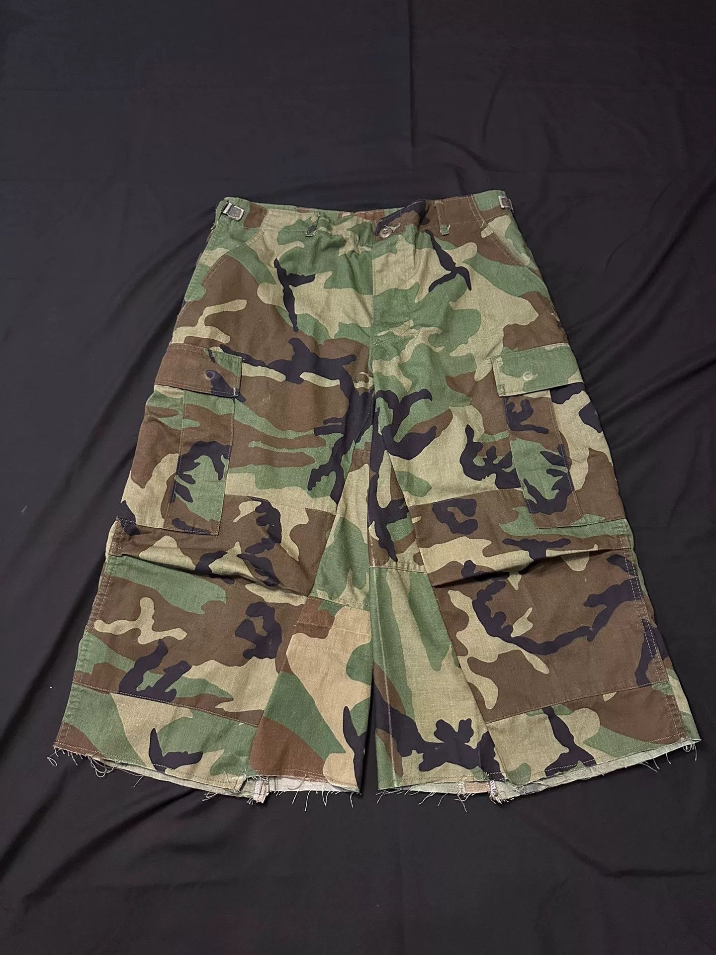 Vintage Vintage 80s Camo Cargo Wide-Leg Pants Size US 31 - 1 Thumbnail
