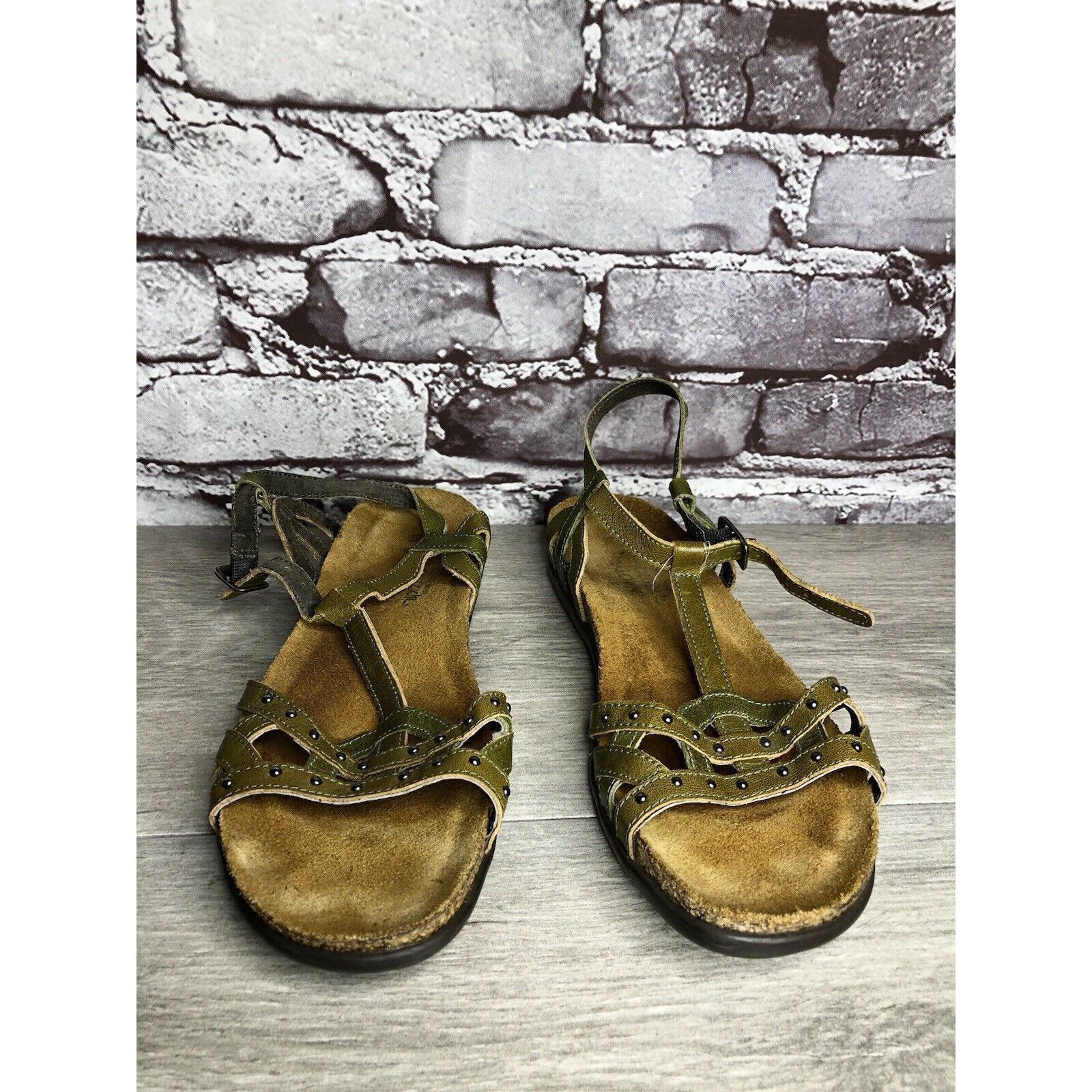 Other Naot Elinor Pine Green Leather Strappy Cork Strap Sandals Wo Size US 7.5 / IT 37.5 - 14 Thumbnail