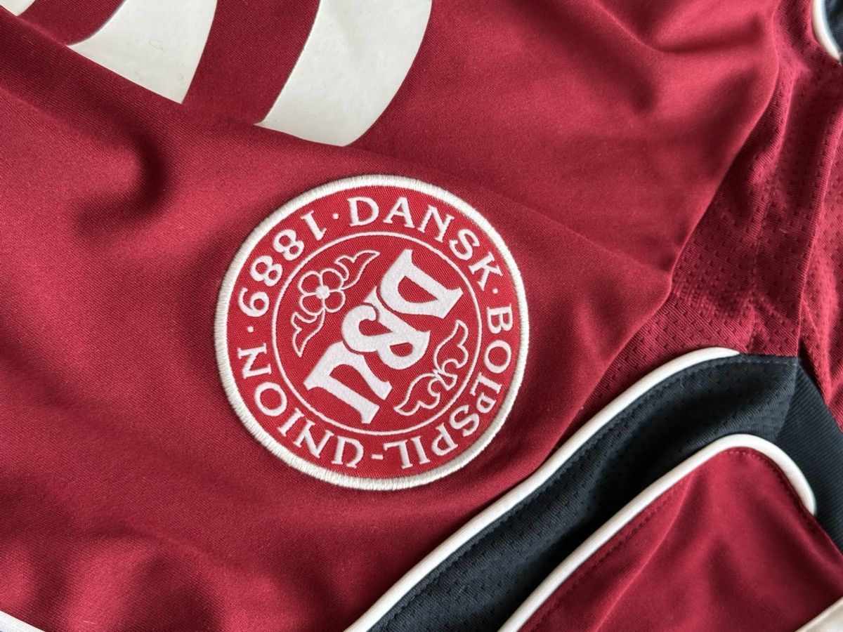 Adidas 2009/10 Adidas Denmark Home soccer jersey football tshirt Size US L / EU 52-54 / 3 - 5 Thumbnail