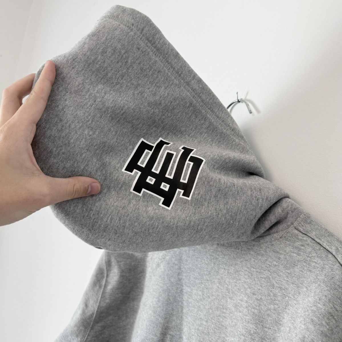 Eric Emanuel × New Era Eric Emanuel x New Era NBA Miami Heat Hoodie Grey Size US M / EU 48-50 / 2 - 7 Thumbnail