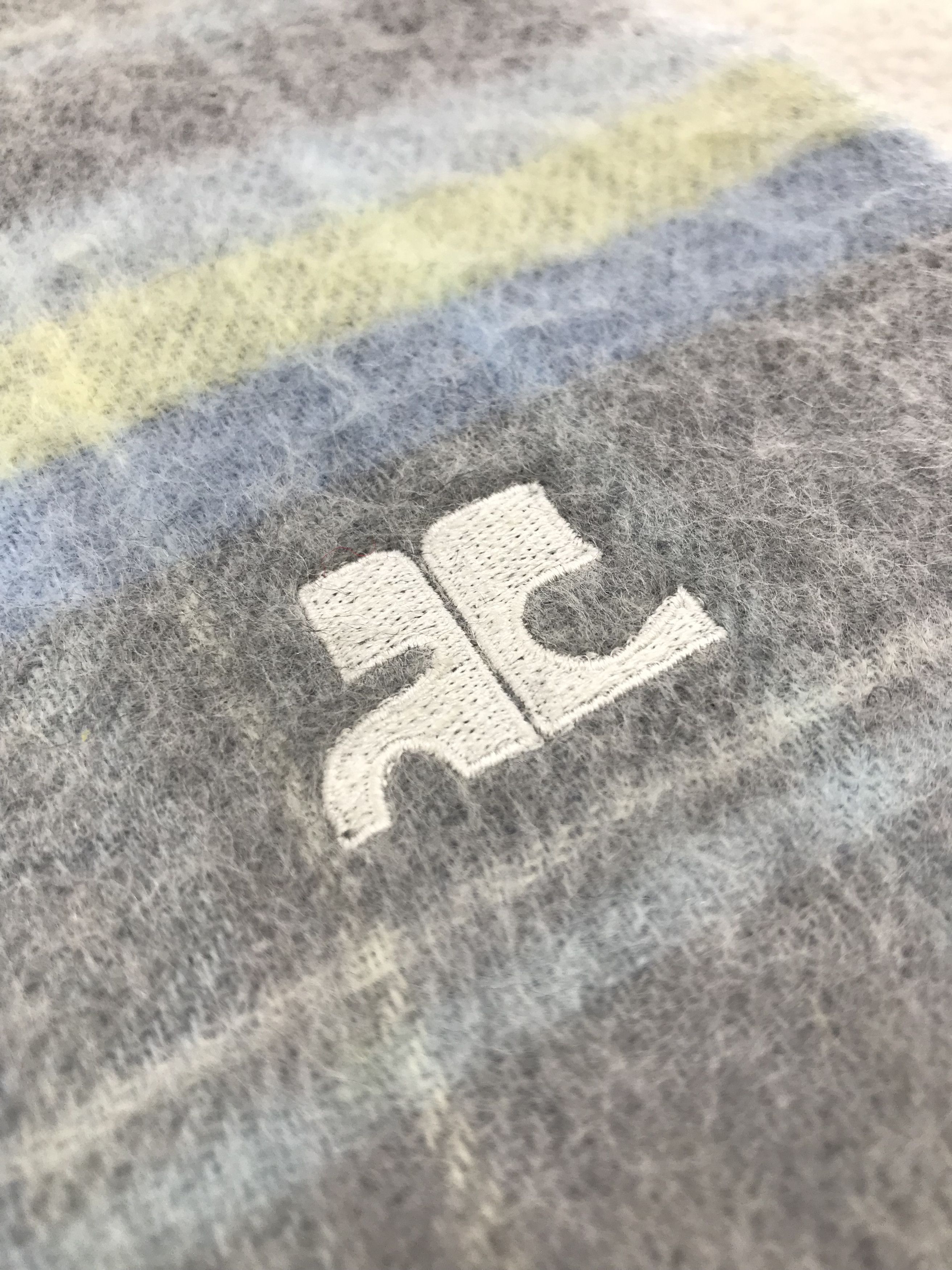 Courreges Courreges Scarf / Muffler / Neckwear - WW1094 Size ONE SIZE - 4 Thumbnail