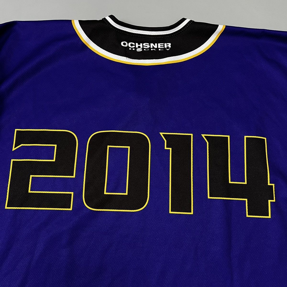 Red Bull Rare Vintage 2014 Red Bull Bauer Hockey Jersey size L y2k Size US L / EU 52-54 / 3 - 18 Thumbnail