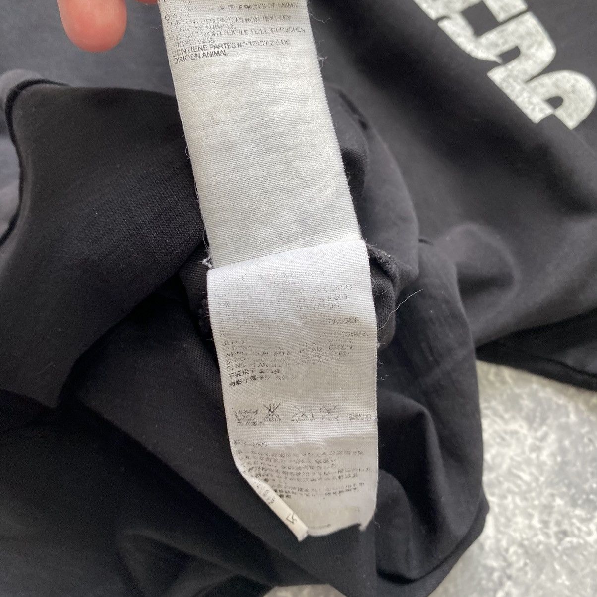 Dsquared2 Luxury Dsquared2 big logo designer y2k black tee Size US L / EU 52-54 / 3 - 10 Thumbnail