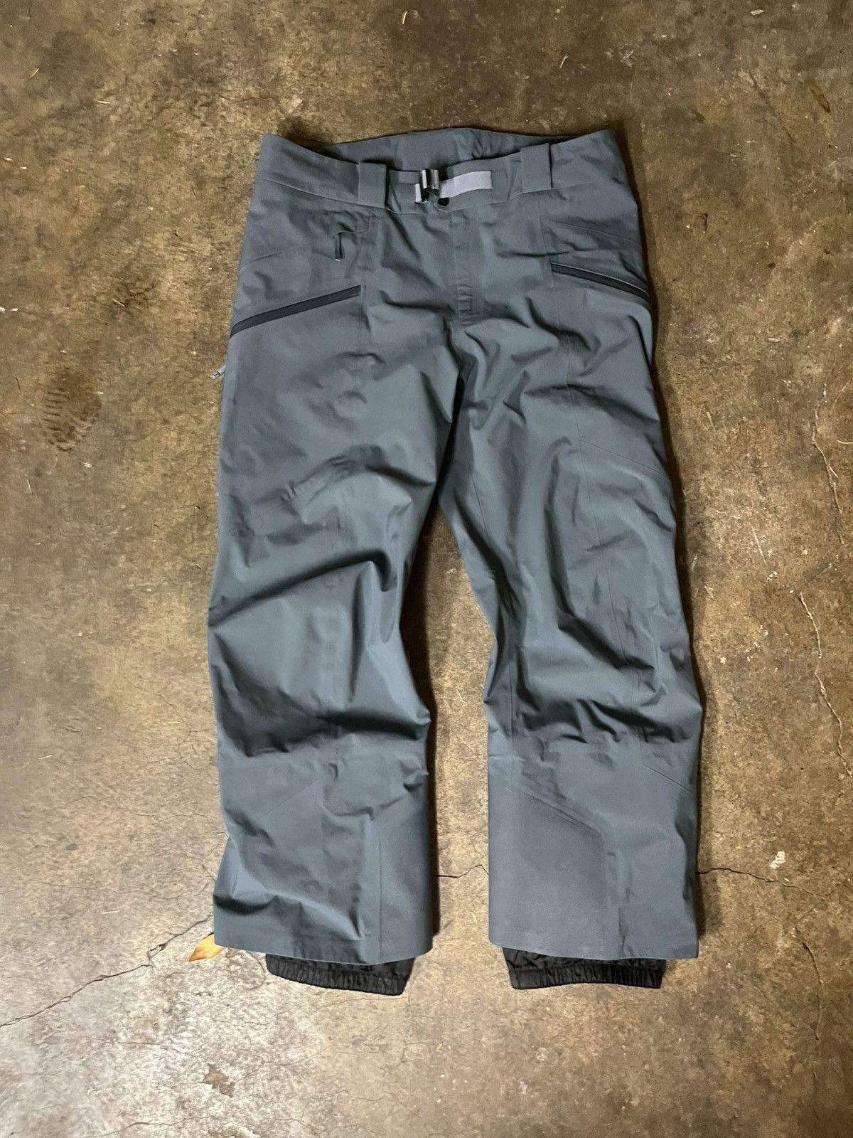 Arc'teryx Arcteryx Sabre snow pant XL Size US 32 / EU 48 - 1 Thumbnail