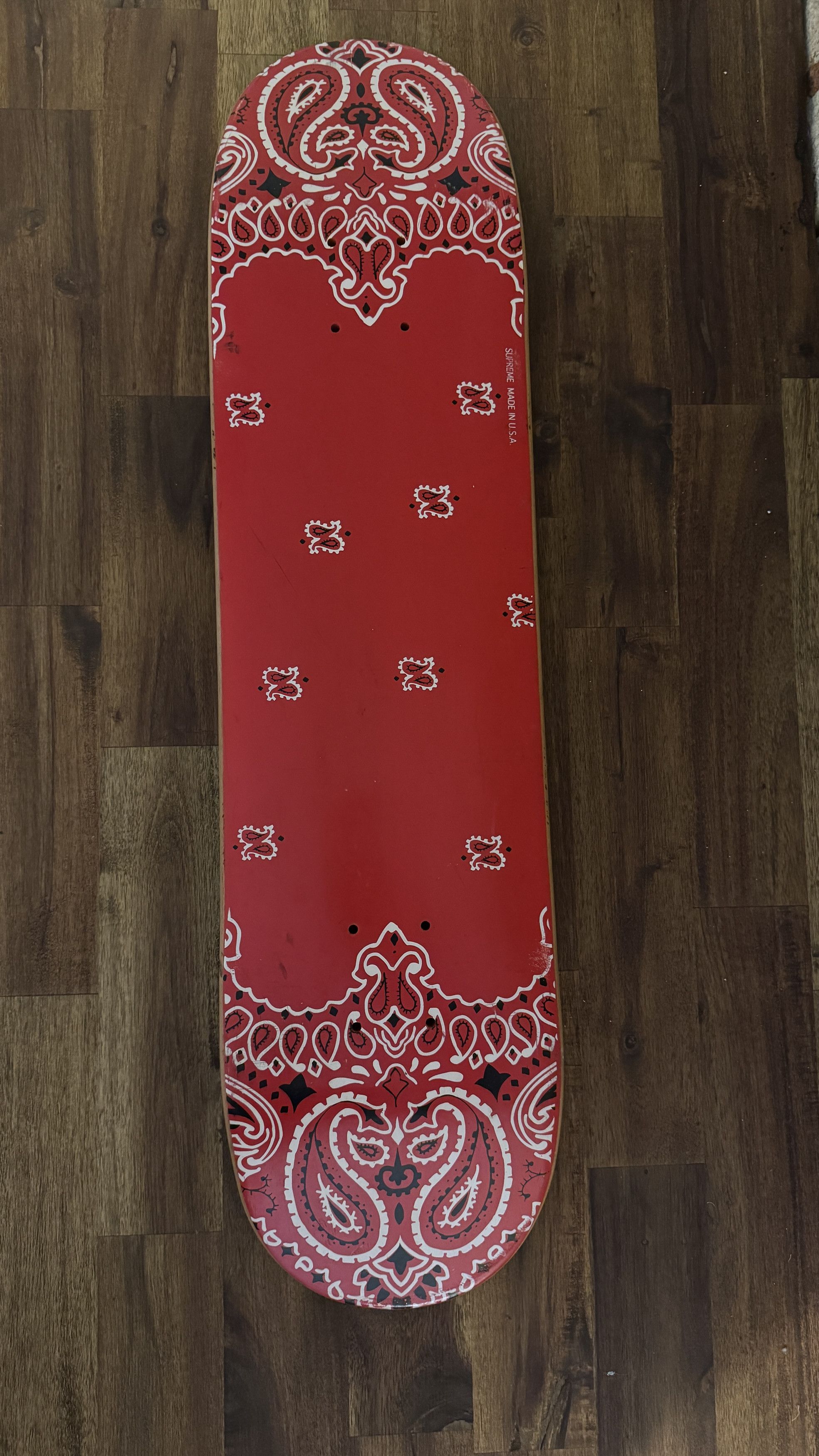 Supreme Supreme 2001 Red Paisley (Bandana) Skateboard Deck – Rare