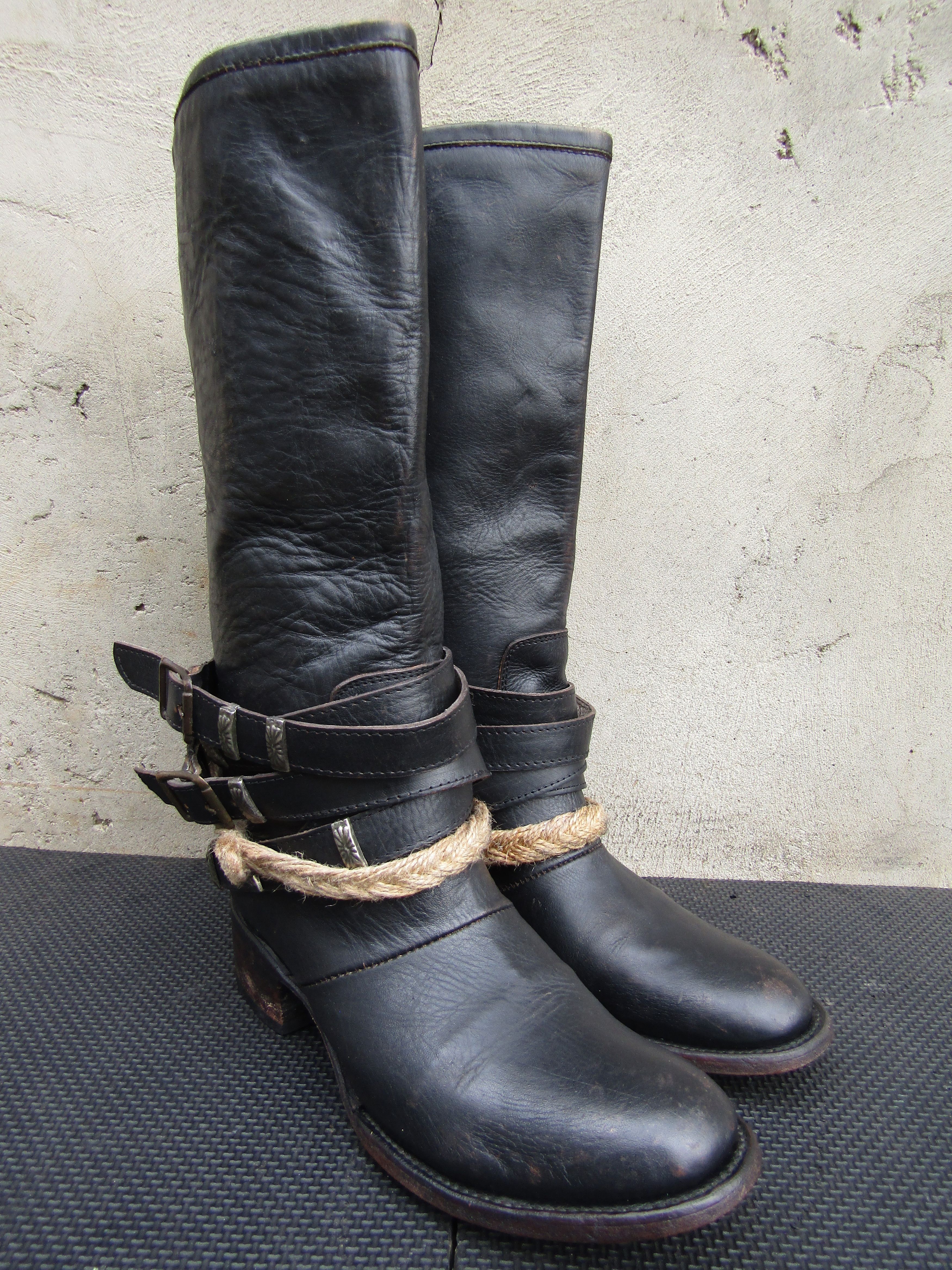FREEBIRD Freebird By Steven Drove Distressed Black Leather Harness Size US 7 / IT 37 - 4 Thumbnail