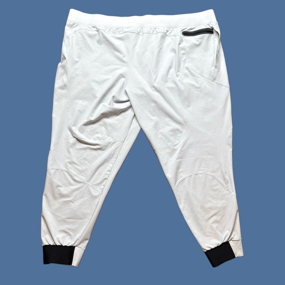 Under Armour Under Armour Mens 4XL Unstoppable Joggers Sweatpants Halo Gray Size US 39 - 1 Thumbnail