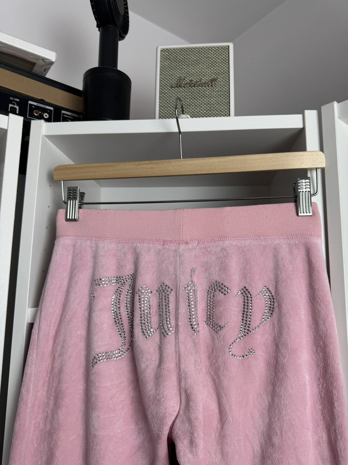 Juicy Couture × Vintage Juicy Couture black label pink velour crystal logo sweatpants Size 28" / US 6 / IT 42 - 4 Thumbnail