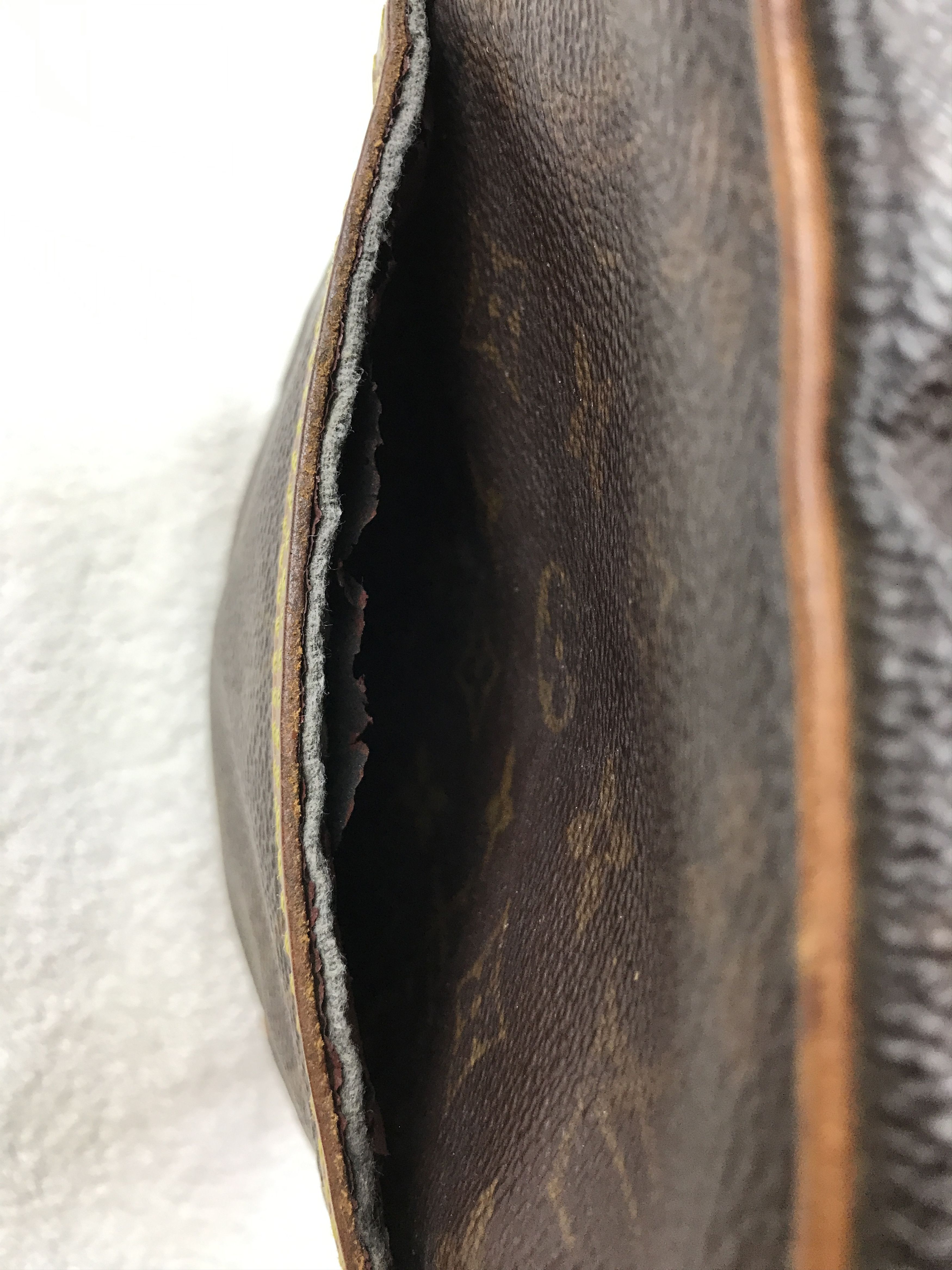 Louis Vuitton × Vintage Vintage Louis Vuitton Danube Monogram Canvas crossbody bag Size ONE SIZE - 13 Thumbnail