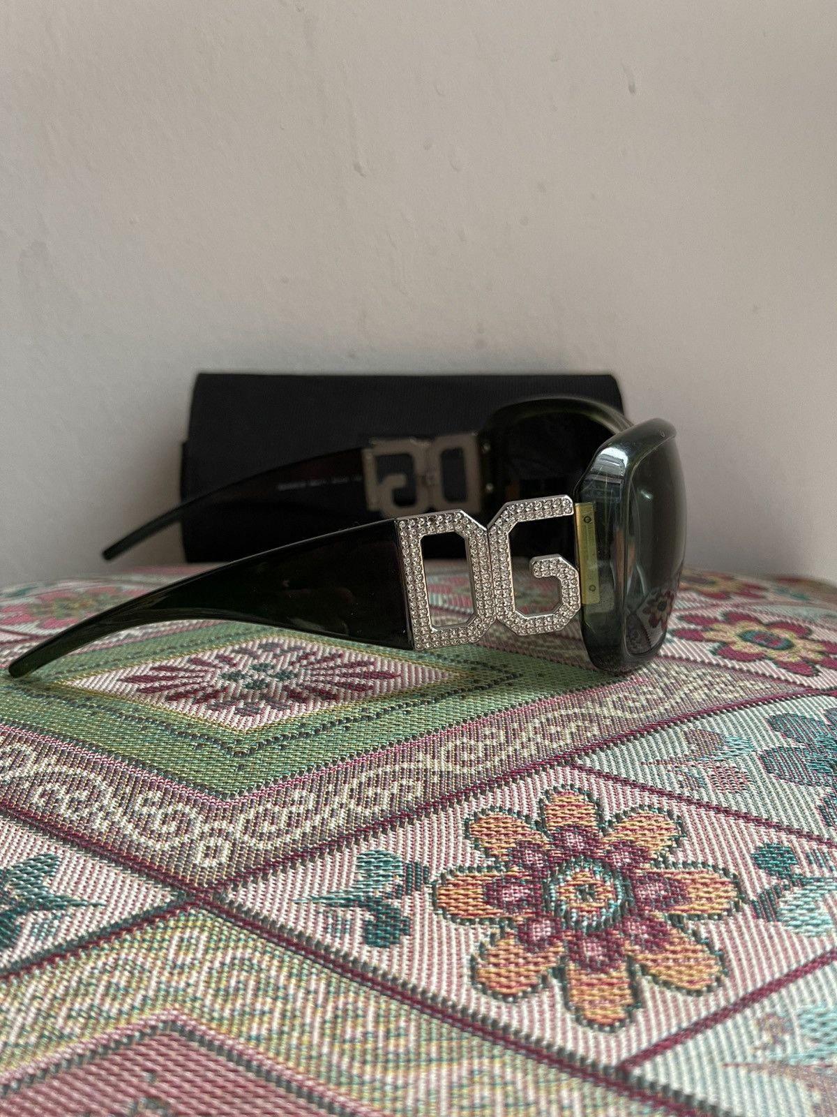 Dolce & Gabbana Vintage Dolce Gabbana Shield Sunglasses y2k staple Size ONE SIZE - 4 Thumbnail