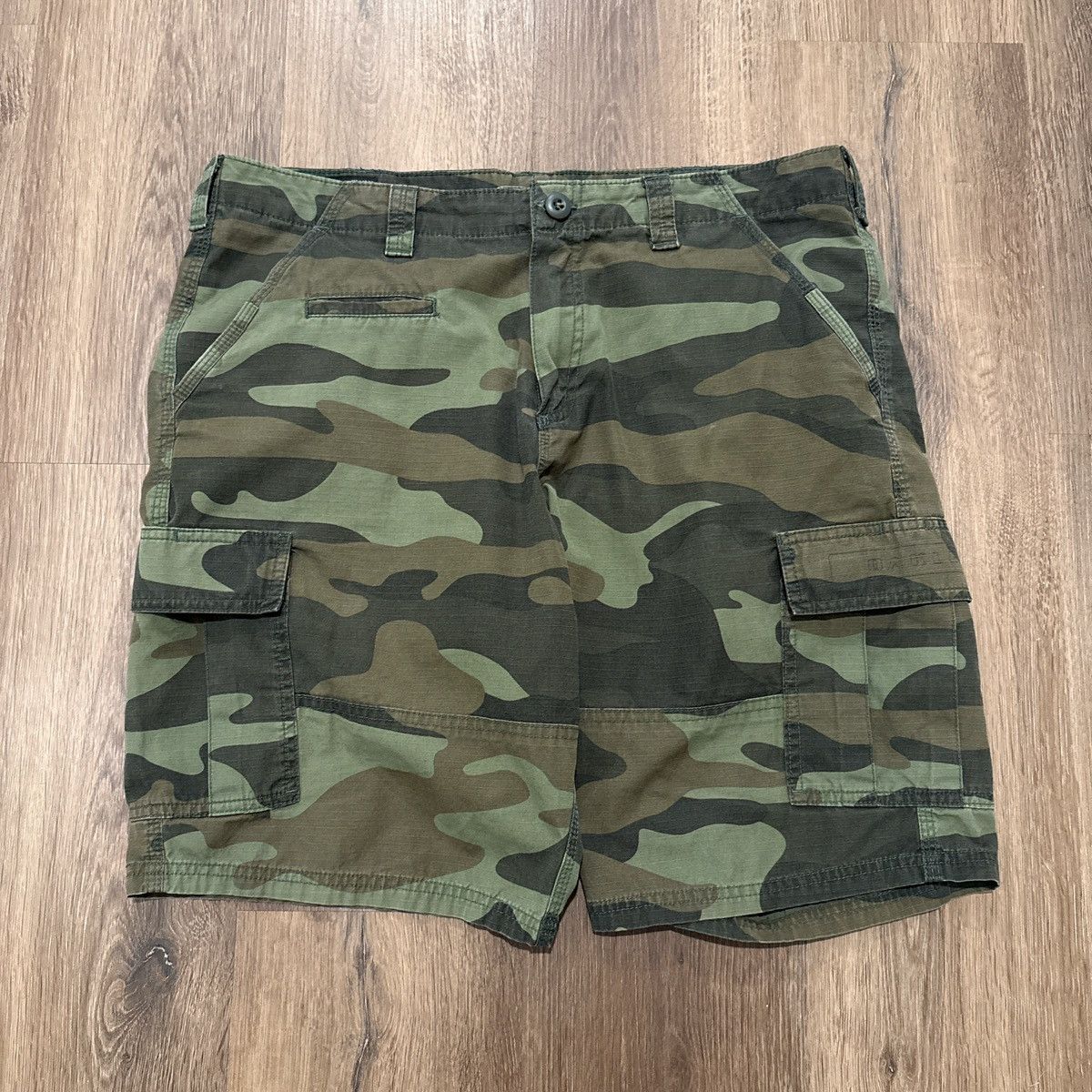 Oakley Oakley Baggy Camo Cargo Shorts Size 36 Size US 36 / EU 52 - 1 Thumbnail