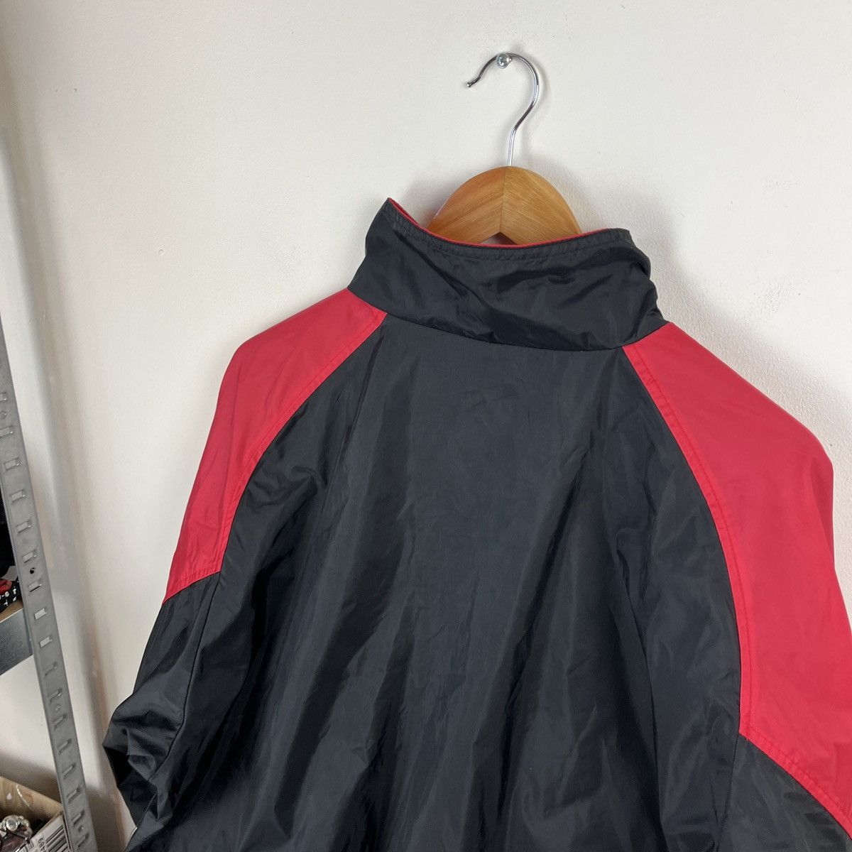 Nike Vintage Jacket Nike 90s Windbreaker Runnig Red Gorpcore Size US XL / EU 56 / 4 - 4 Thumbnail