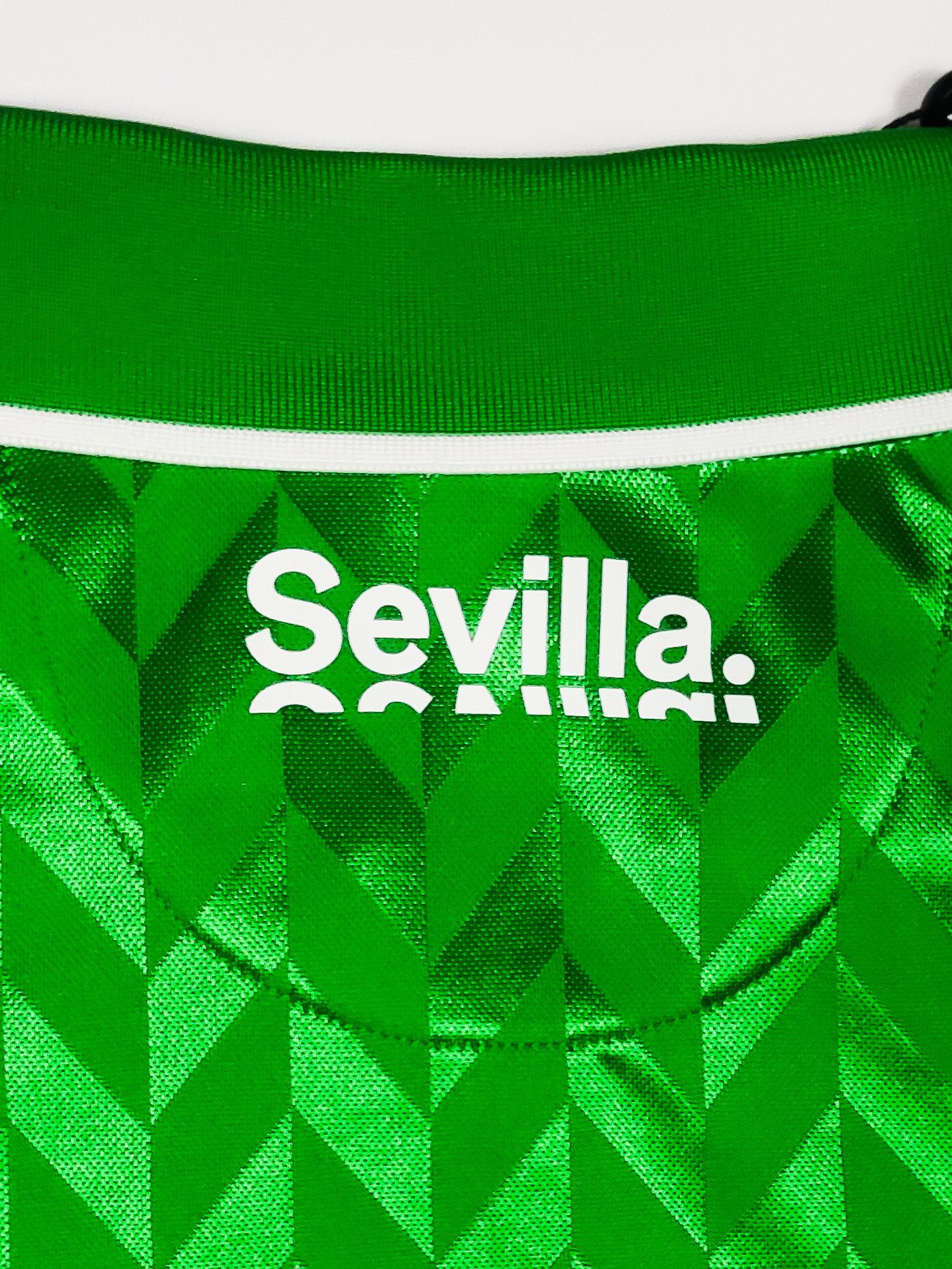Hummel BNWT Real Betis 2023 2024 Hummel Away Shirt Size US S / EU 44-46 / 1 - 14 Thumbnail