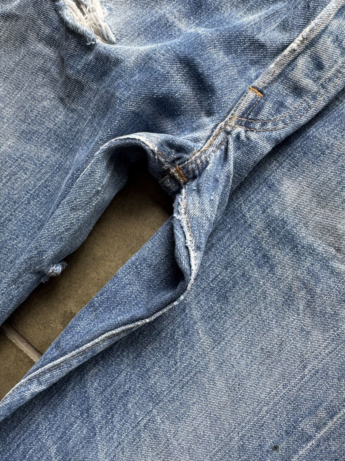 Vintage Vintage ‘80s Levi’s 501 Redline Selvedge Denim Jeans Size US 31 - 10 Thumbnail
