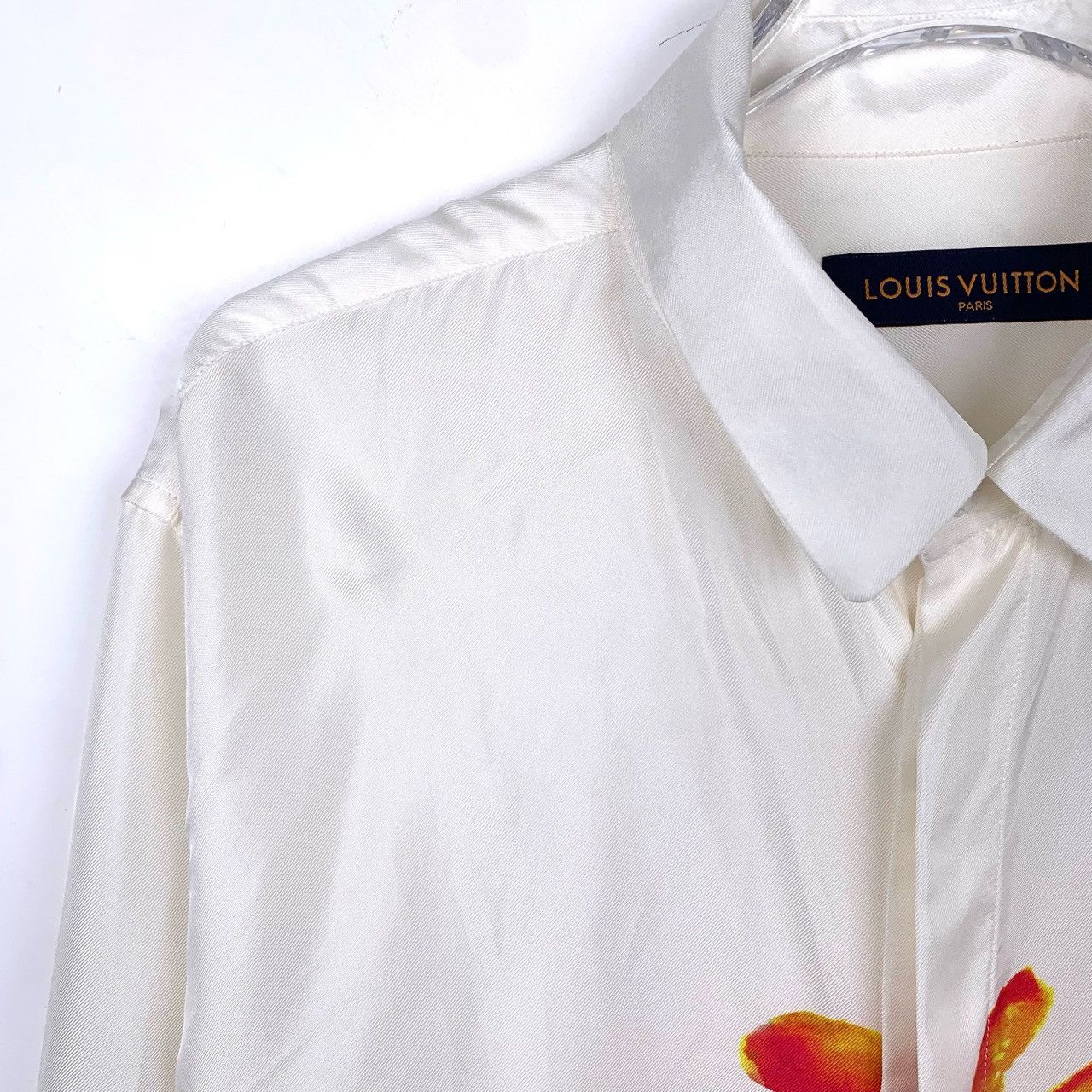 Louis Vuitton Louis Vuitton Beige Silk Long Sleeve Shirt K26WX Size US M / EU 48-50 / 2 - 3 Thumbnail