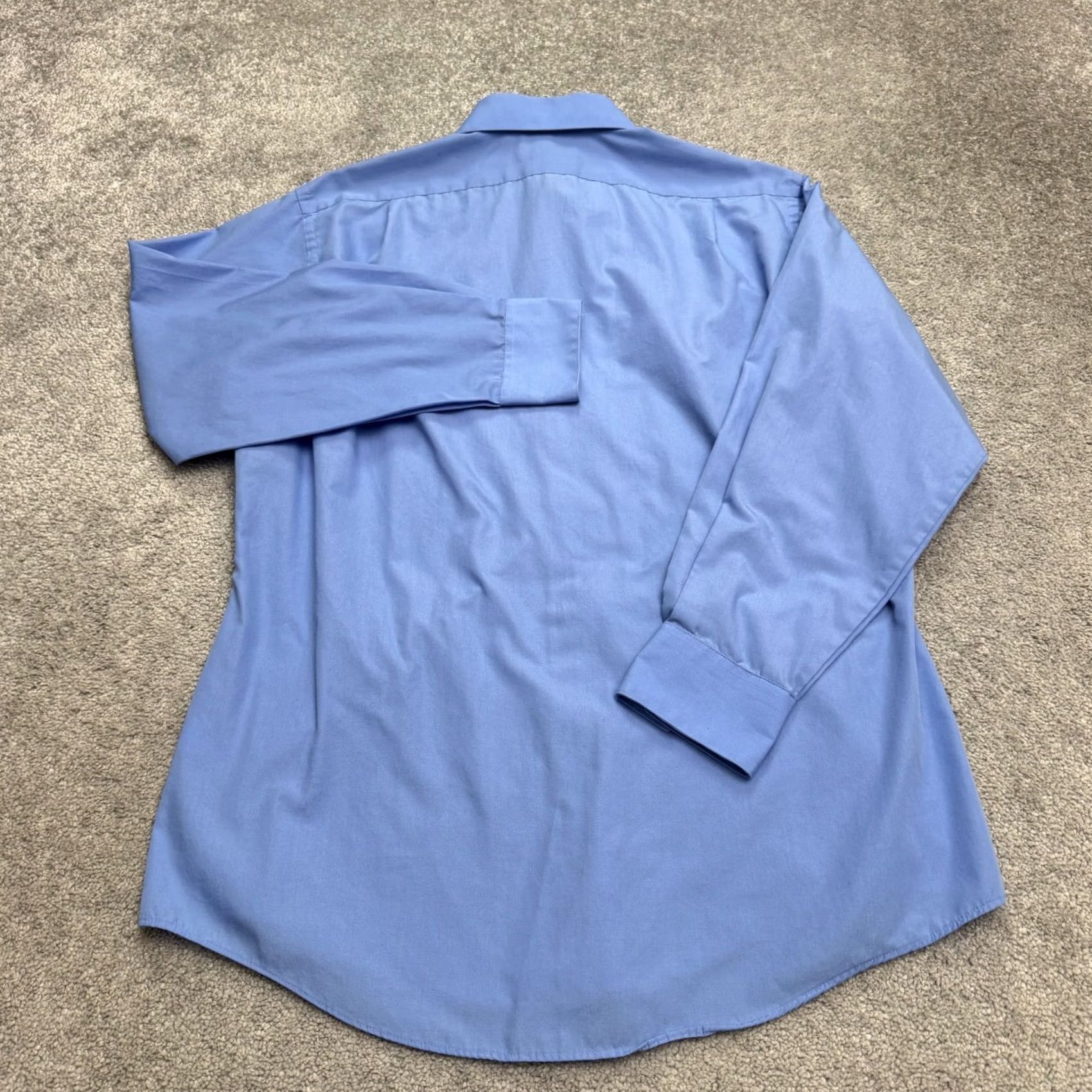 Van Heusen Van Heusen Dress Shirt Shirt Mens 16.5 32/33 Blue Cotton Regular Non-Iron Wrinkle Resistant Button Cuff Barrell Trim Vintage No Size 46R - 2 Thumbnail