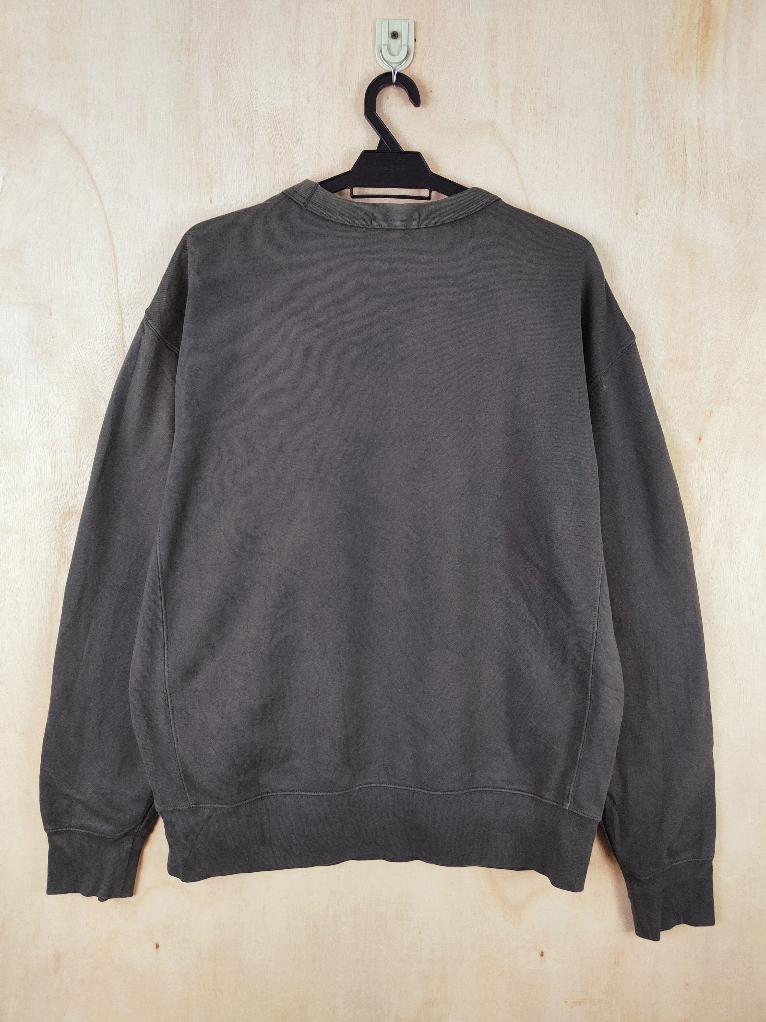 Japanese Brand Uniqlo Dark Olive plain vintage Sweatshirts #S2592 Size US L / EU 52-54 / 3 - 7 Thumbnail