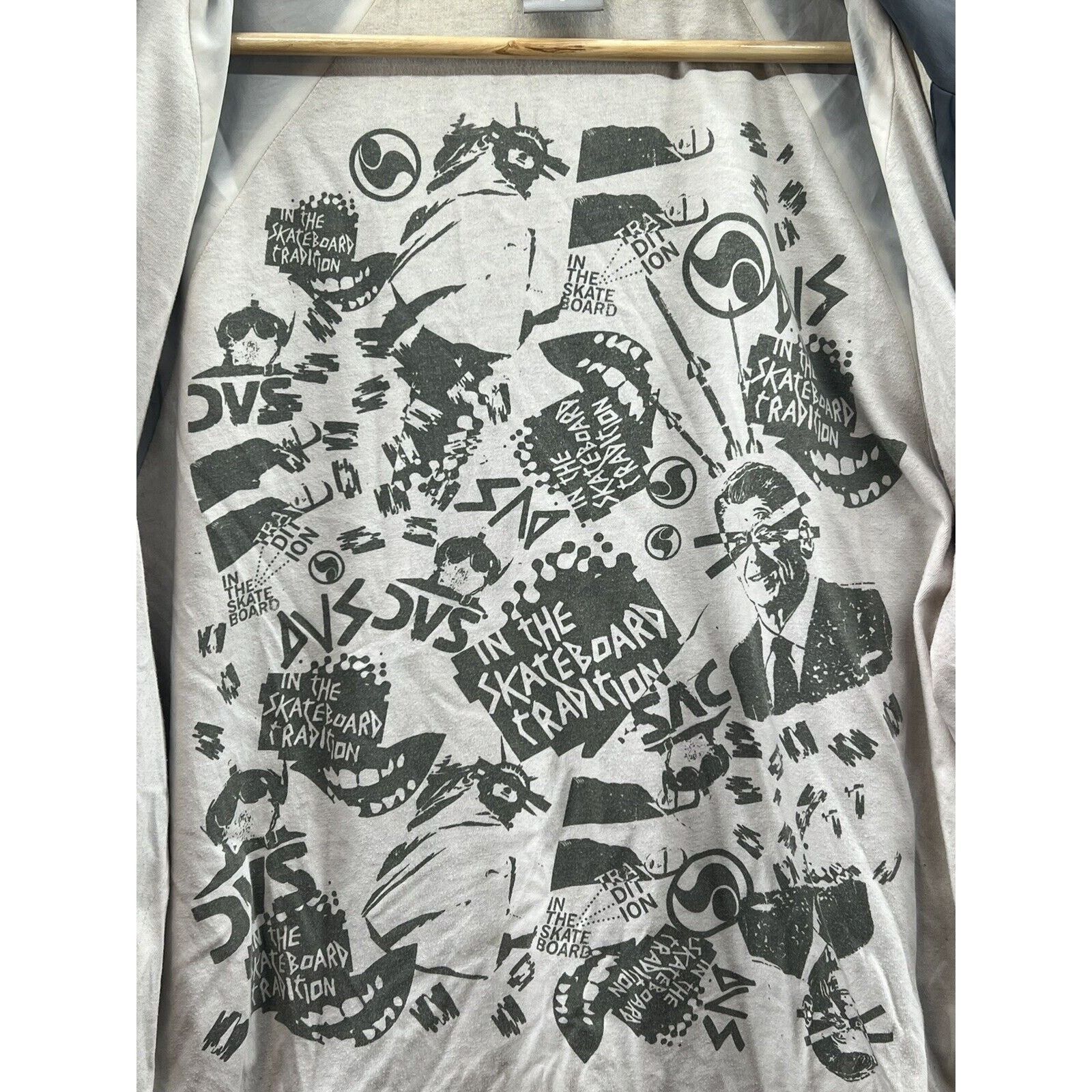 DVS DVS Skateboard Tradition Gray Coach Jacket Men’s Size Large Size US L / EU 52-54 / 3 - 4 Thumbnail